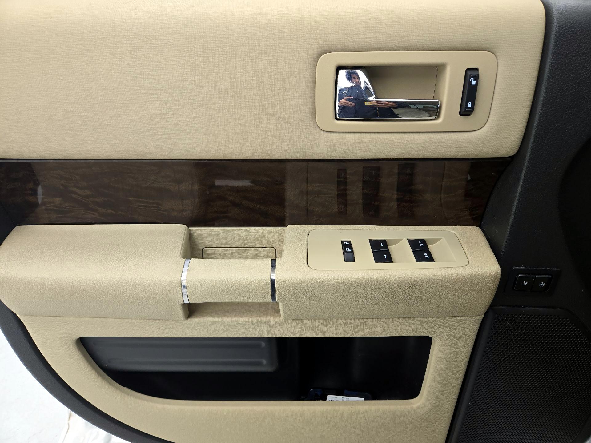 Thumbnail: 2015 Ford Flex - 12