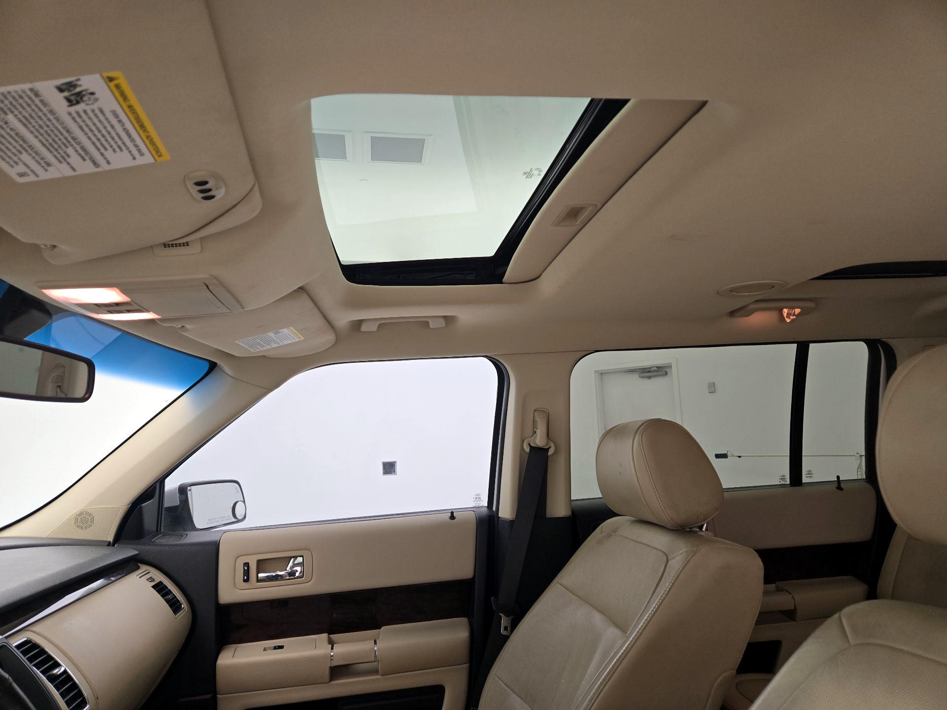 Thumbnail: 2015 Ford Flex - 19