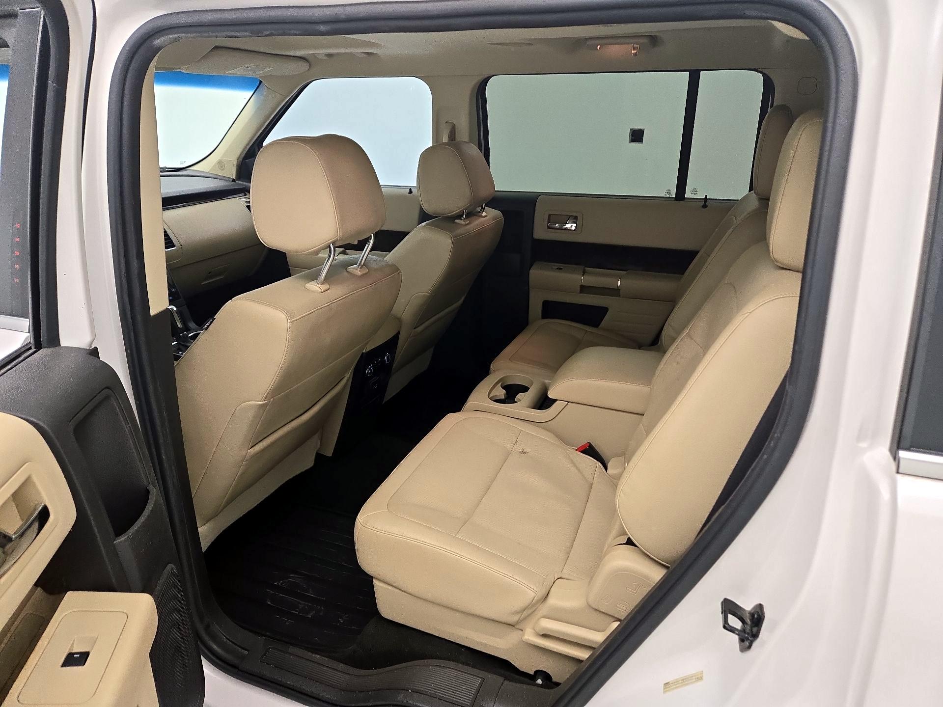 Thumbnail: 2015 Ford Flex - 20