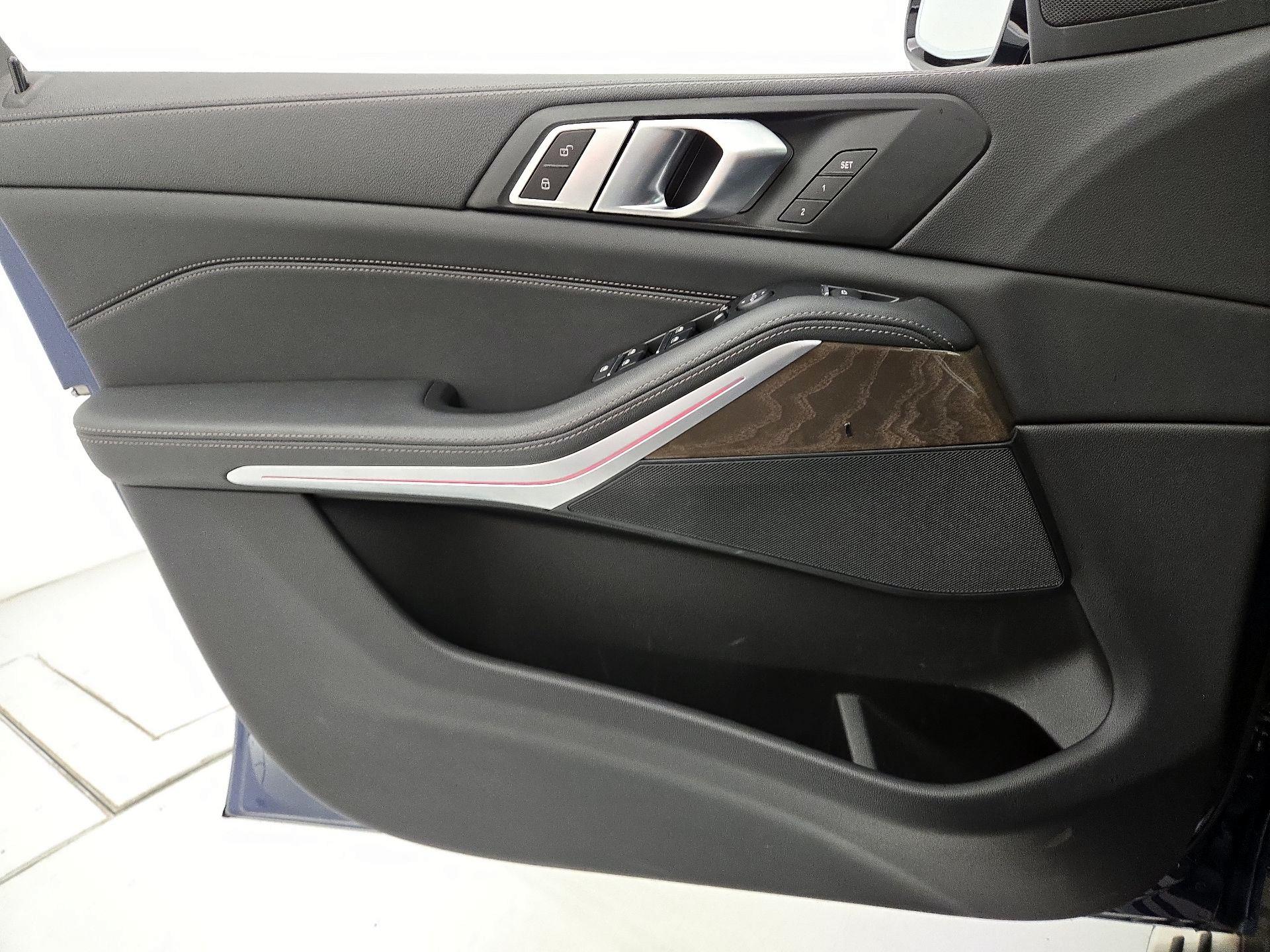 Thumbnail: 2023 BMW X5 - 12