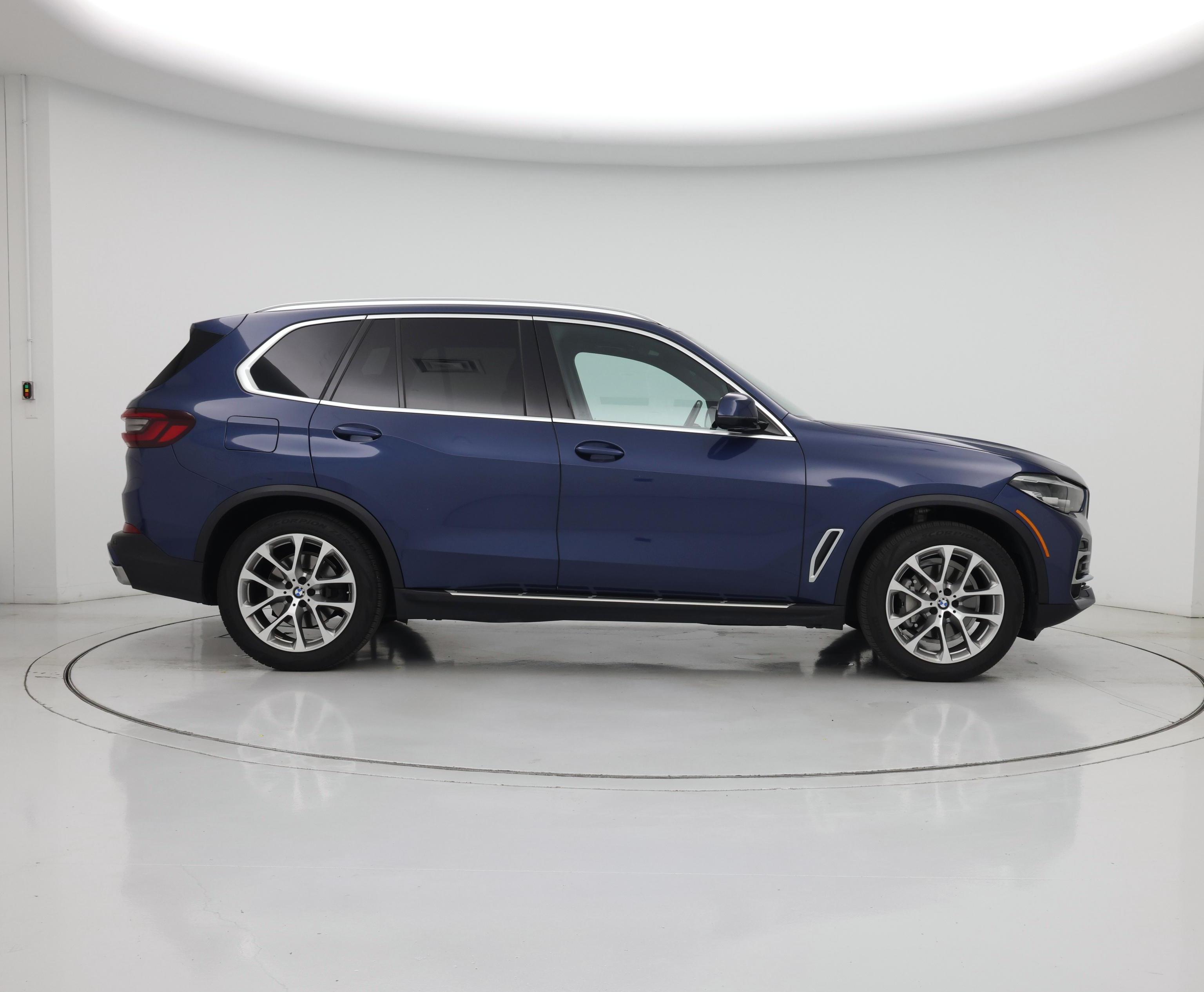 Thumbnail: 2023 BMW X5 - 7