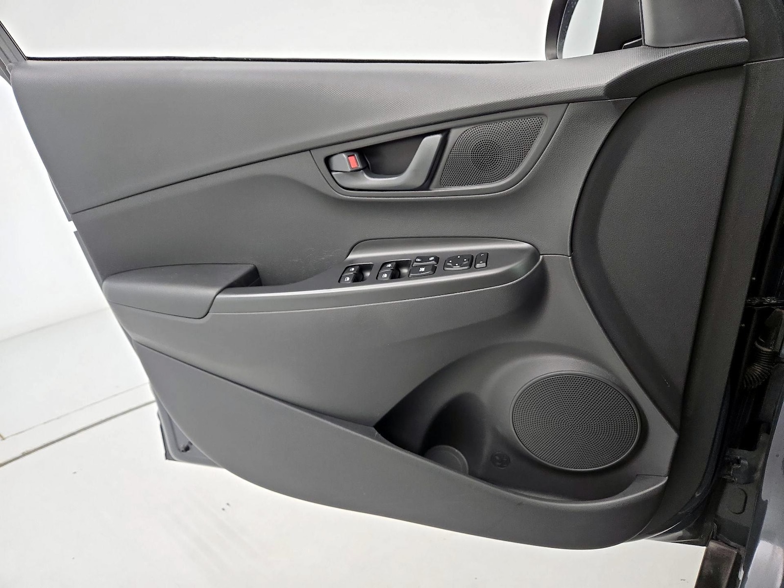 2023 Hyundai Kona SEL - Photo 13