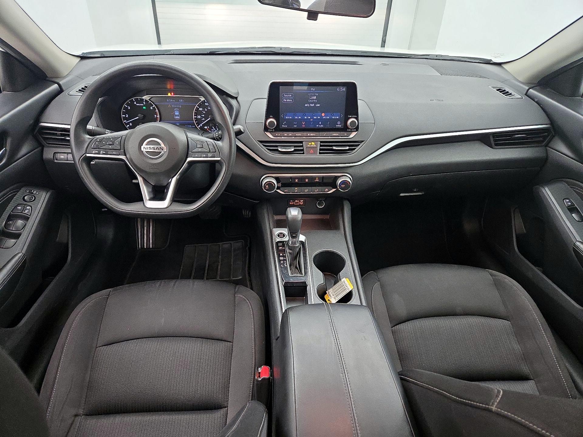 Thumbnail: 2020 Nissan Altima - 8
