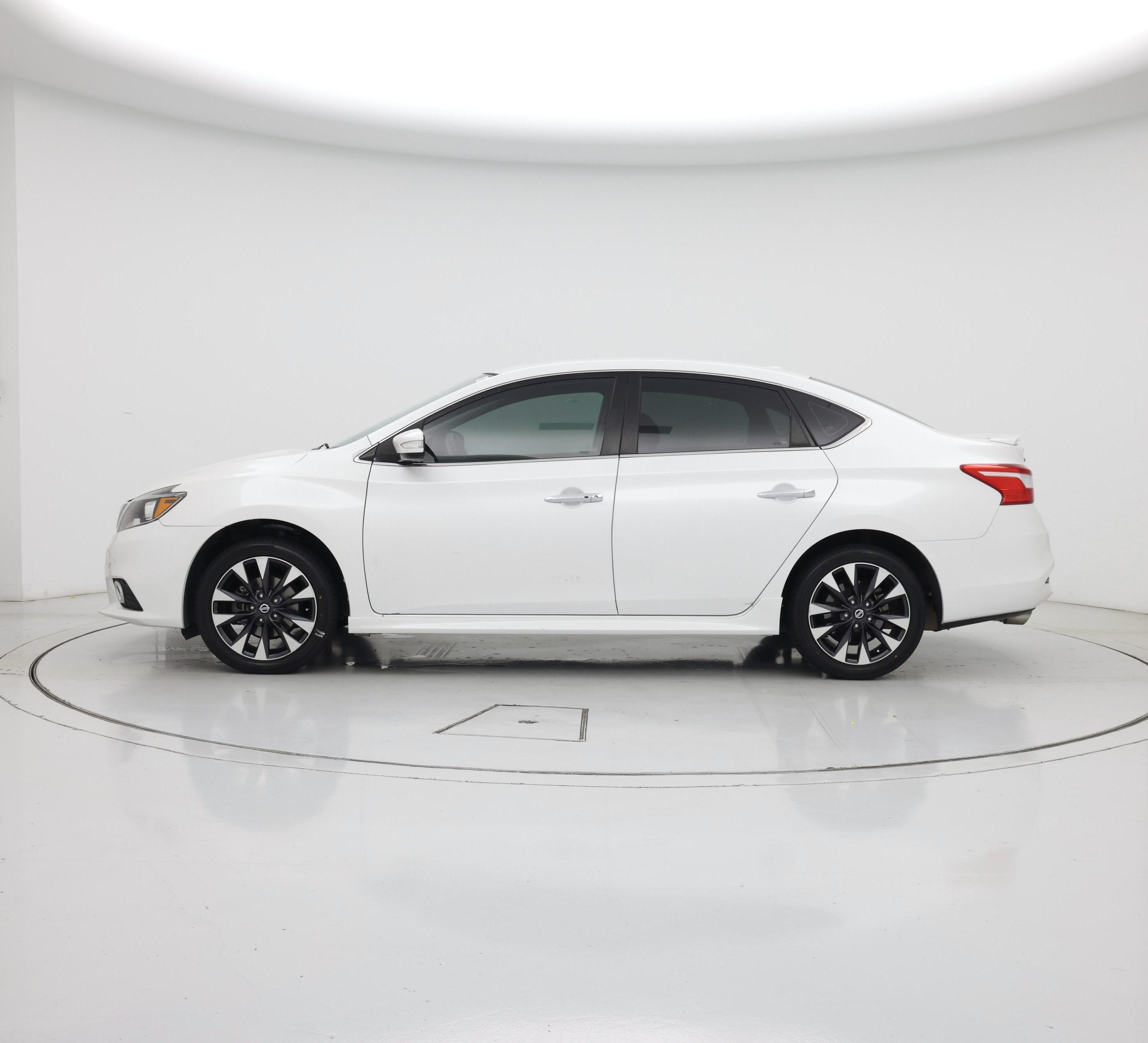 Thumbnail: 2017 Nissan Sentra - 3