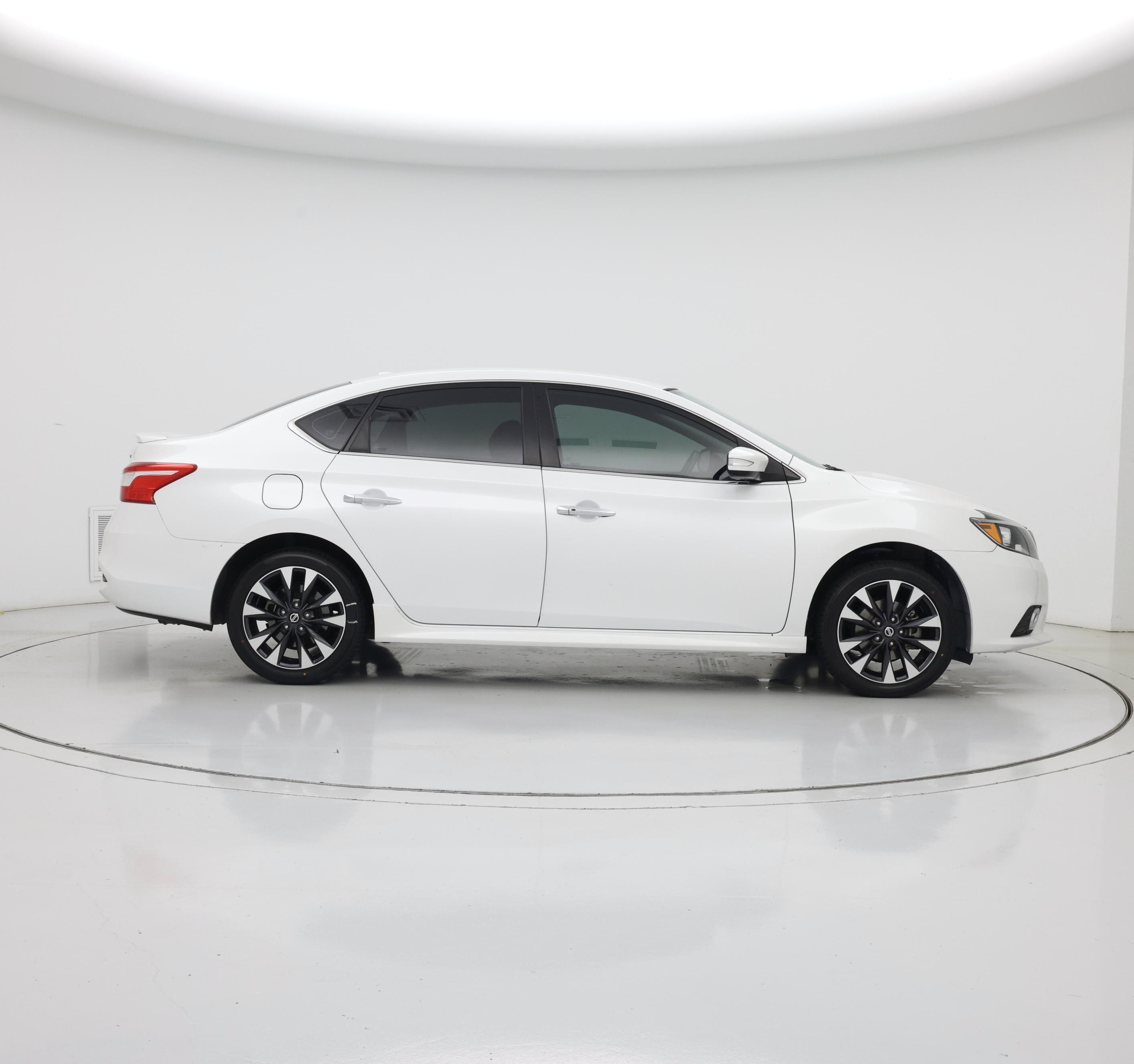 Thumbnail: 2017 Nissan Sentra - 7