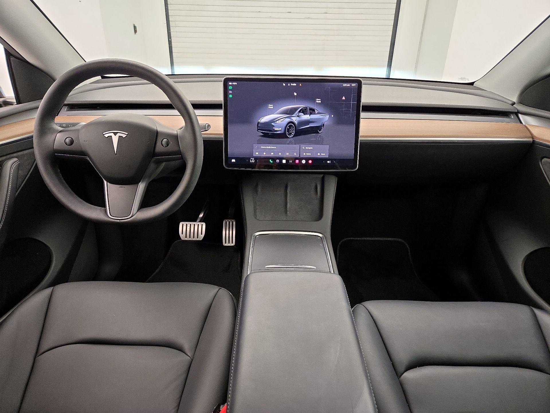 Thumbnail: 2023 Tesla Model Y - 9