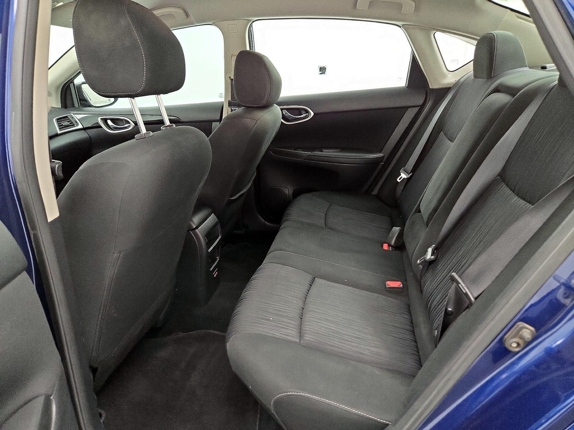 Thumbnail: 2019 Nissan Sentra - 19