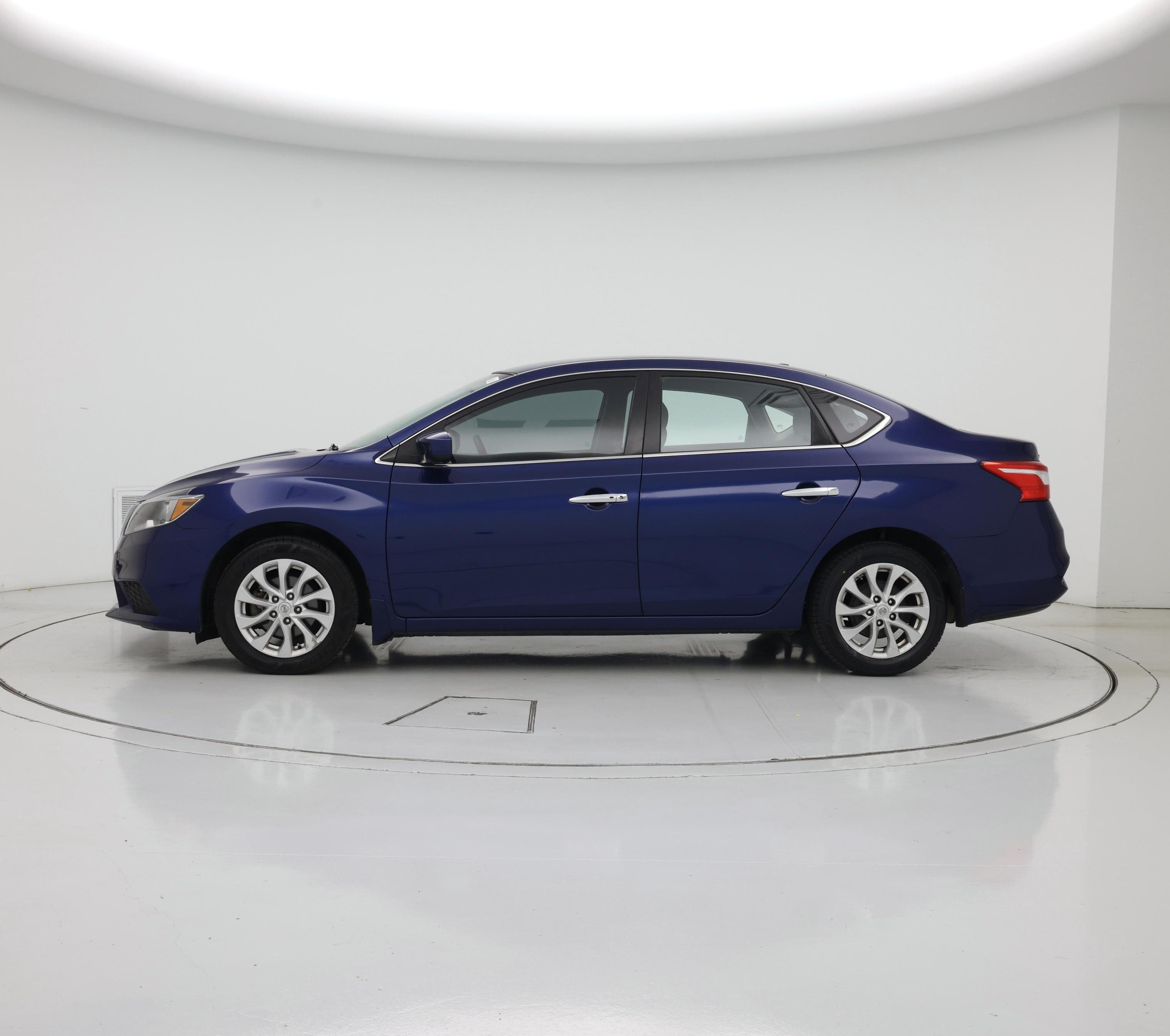 Thumbnail: 2019 Nissan Sentra - 3