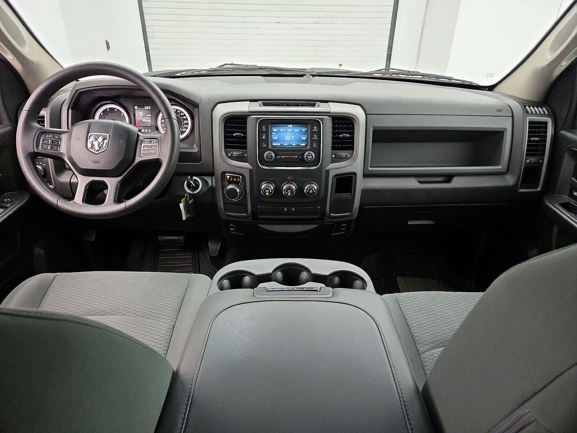 Thumbnail: 2019 RAM 1500 Classic - 9