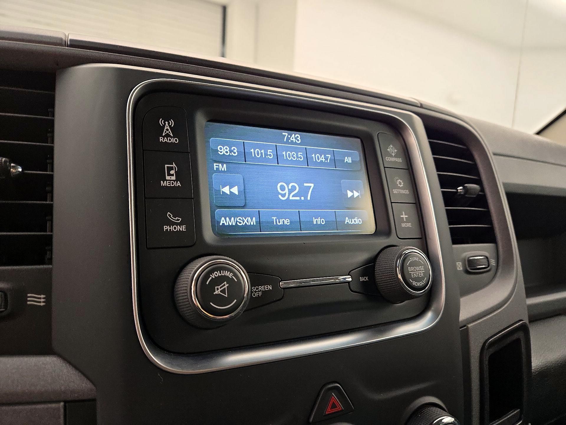 Thumbnail: 2019 RAM 1500 Classic - 15