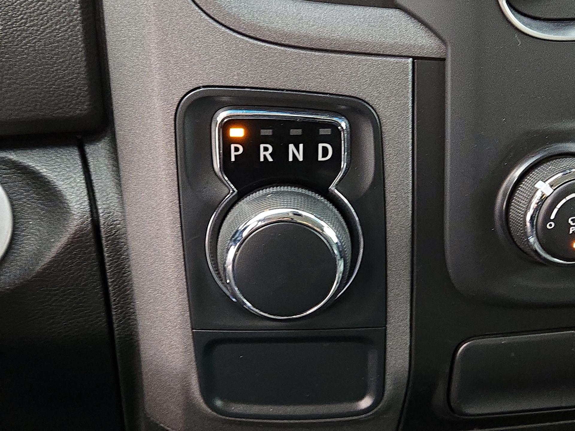 Thumbnail: 2019 RAM 1500 Classic - 17