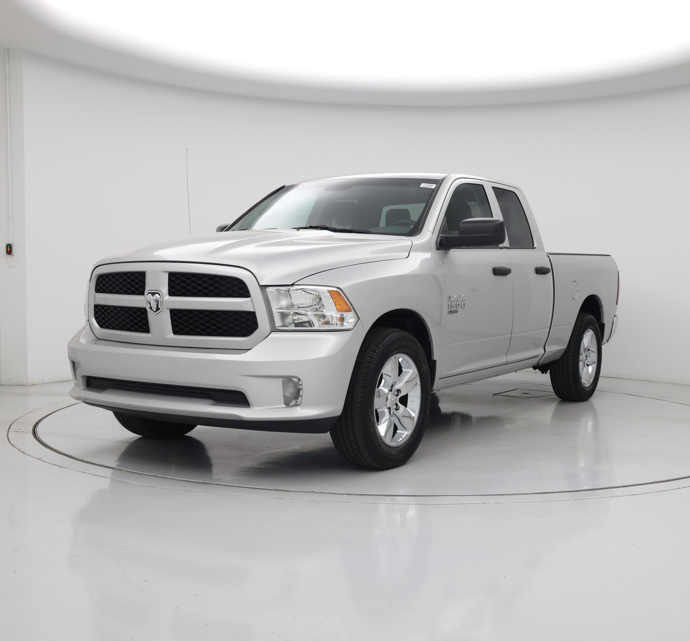 Thumbnail: 2019 RAM 1500 Classic - 4