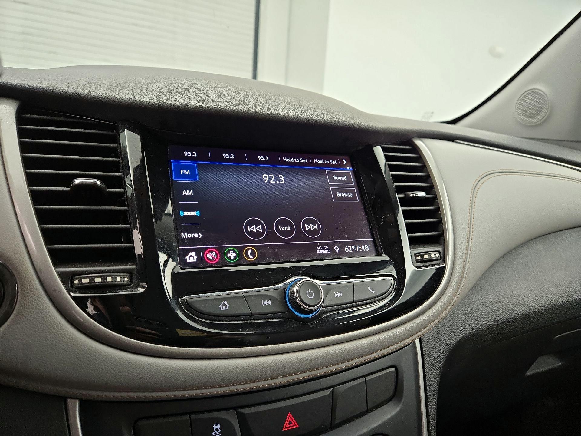 Thumbnail: 2020 Chevrolet Trax - 15
