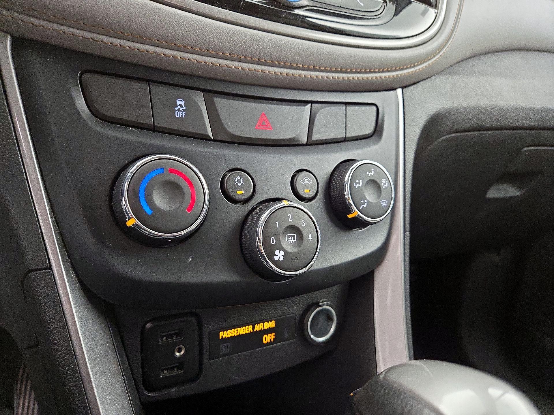 Thumbnail: 2020 Chevrolet Trax - 16