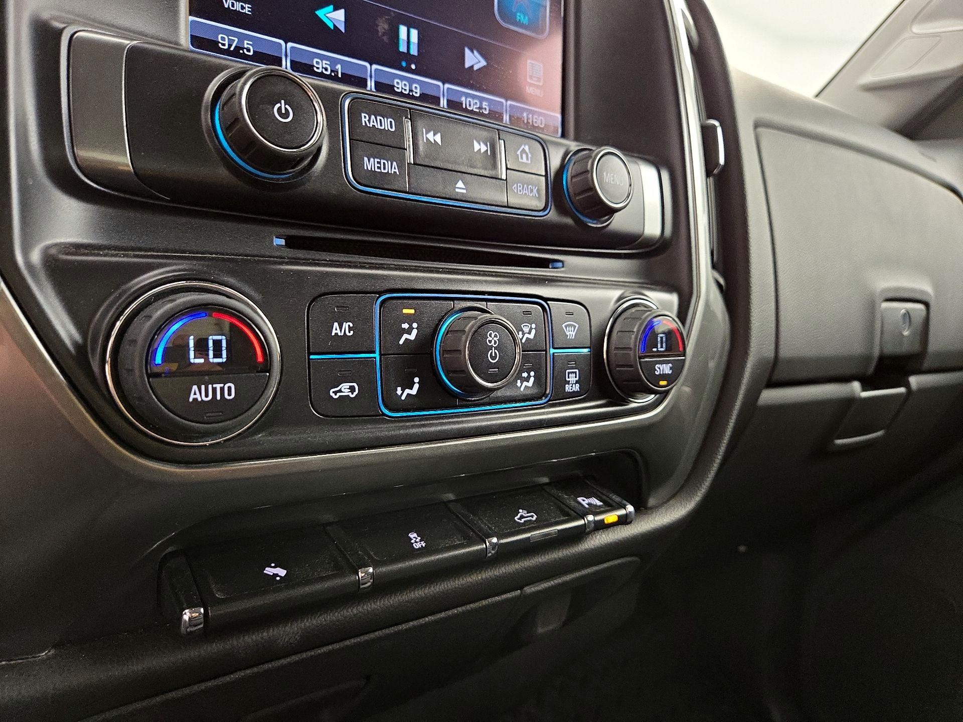 Thumbnail: 2014 Chevrolet Silverado 1500 - 16