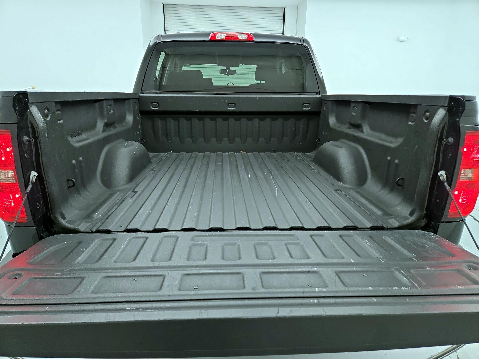 Thumbnail: 2014 Chevrolet Silverado 1500 - 20
