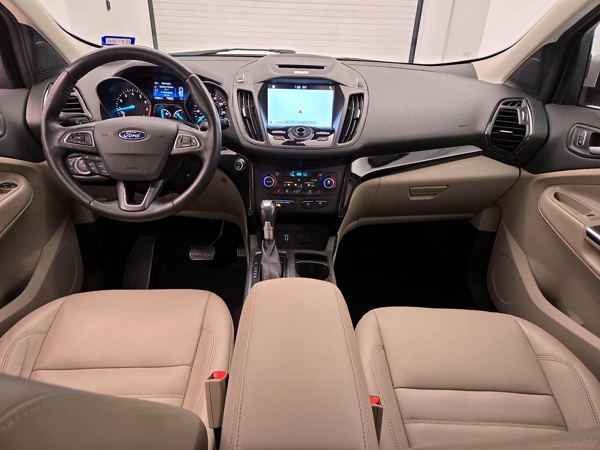 Thumbnail: 2017 Ford Escape - 9