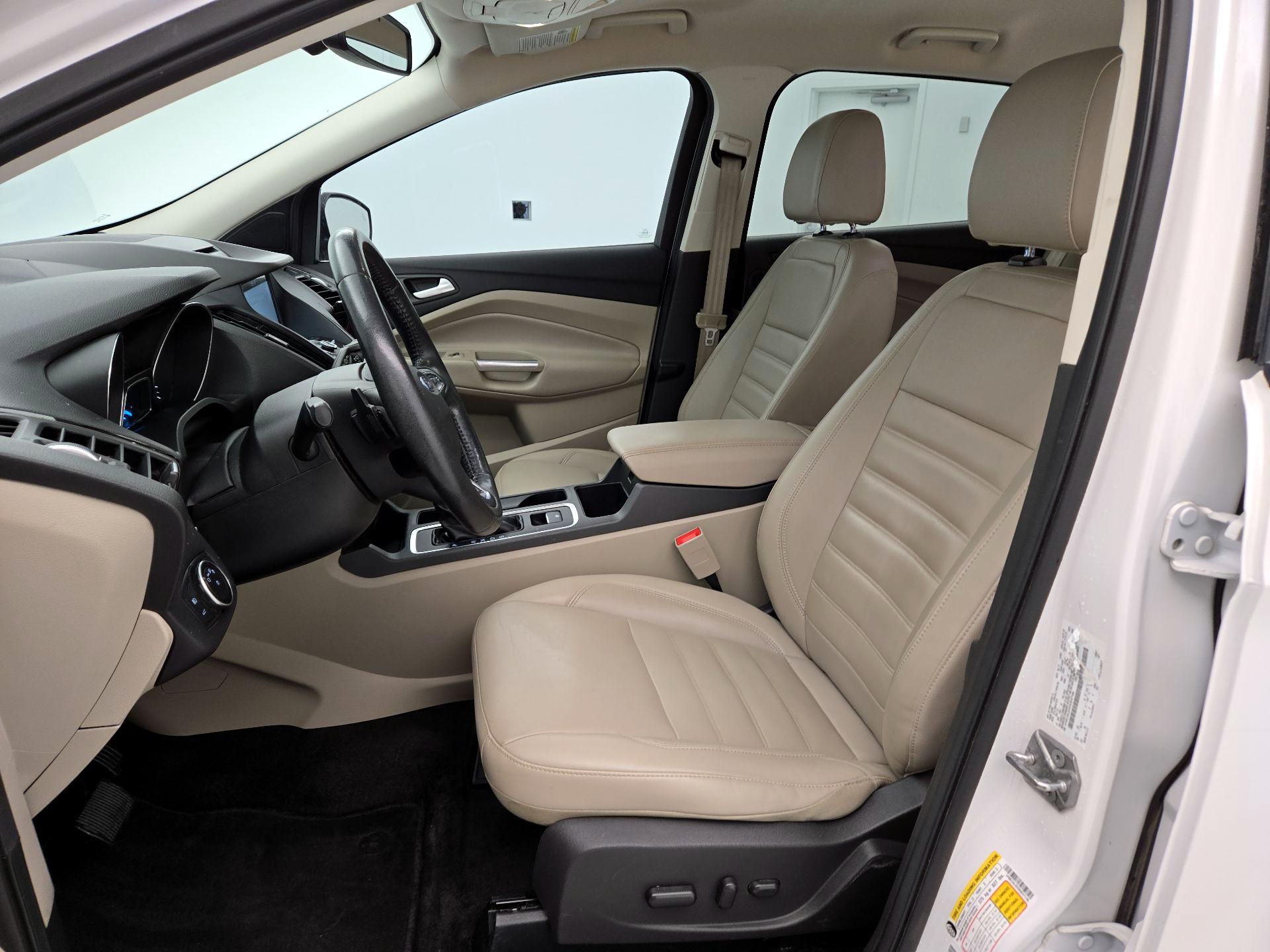 Thumbnail: 2017 Ford Escape - 11