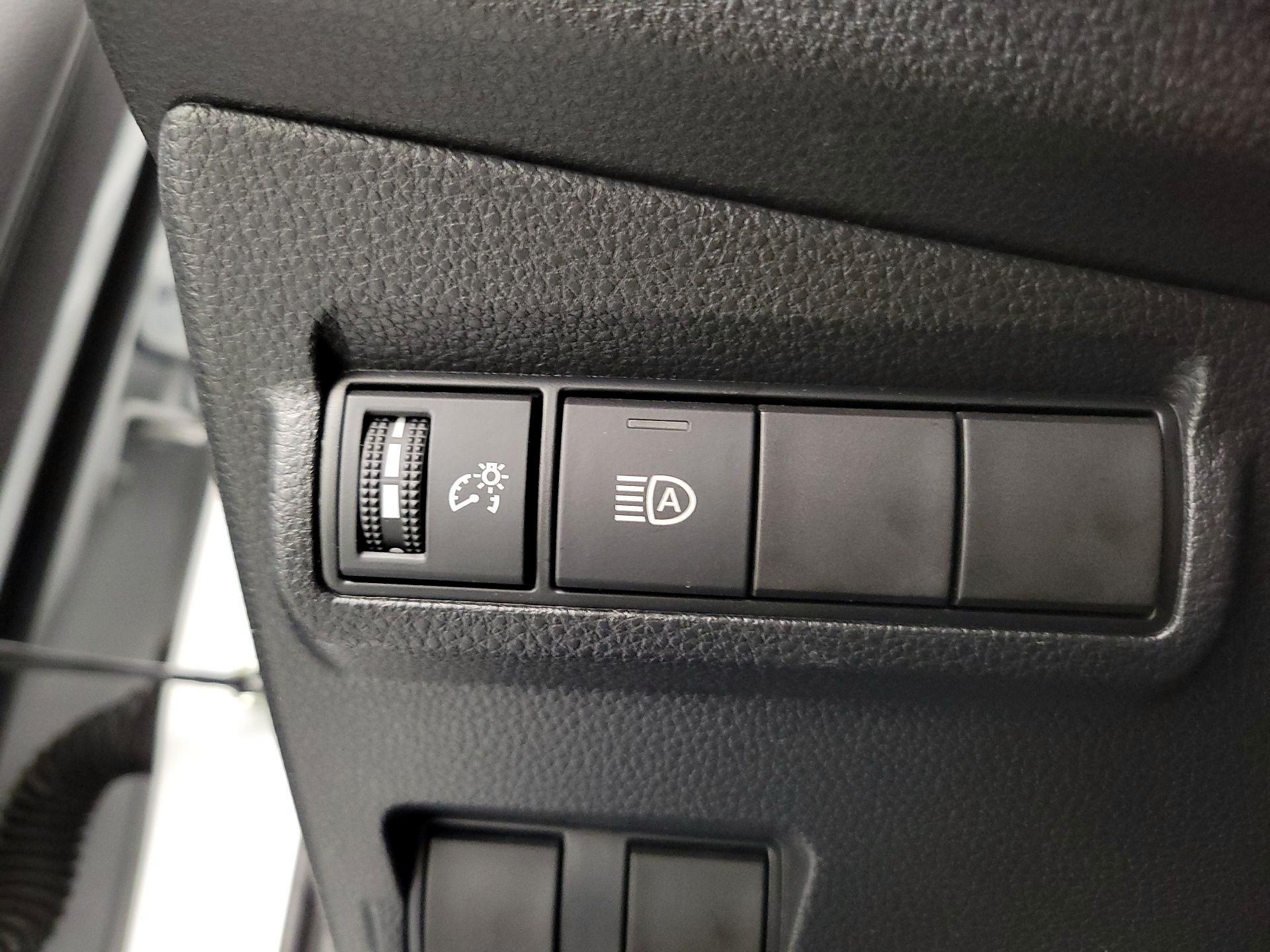 Thumbnail: 2022 Toyota Corolla Cross - 13