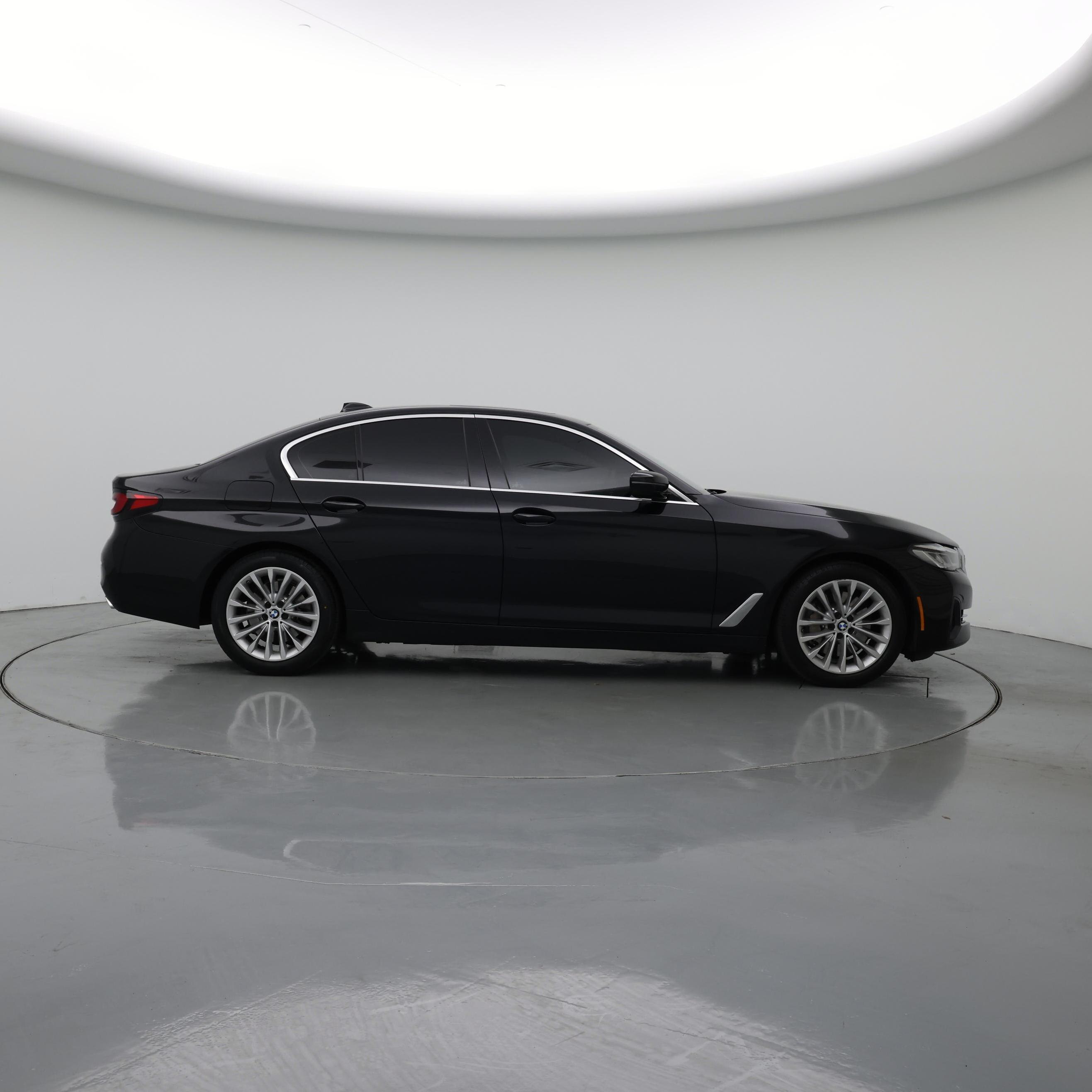 Thumbnail: 2022 BMW 5 Series - 7