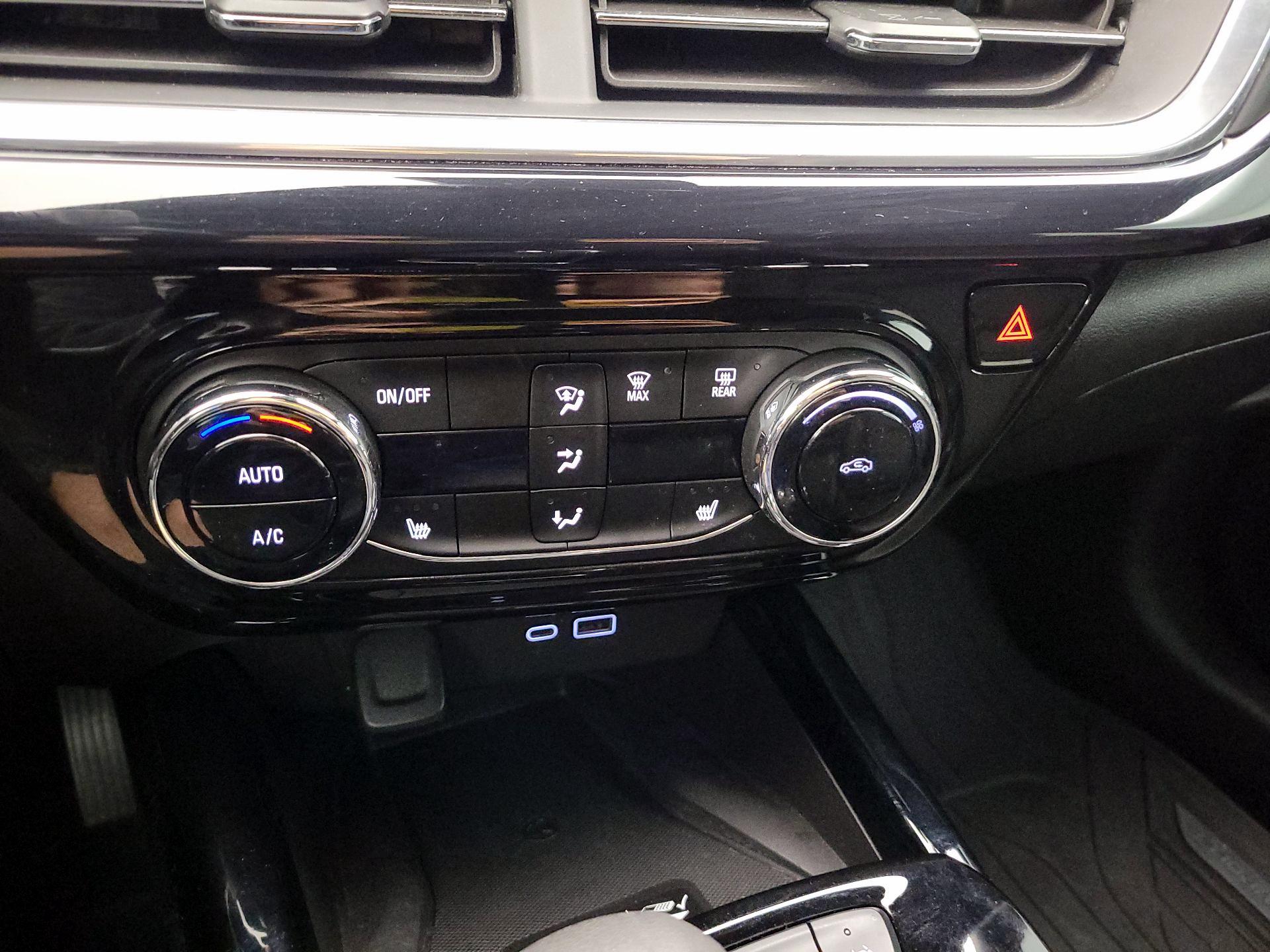 Thumbnail: 2024 Chevrolet Trax - 16