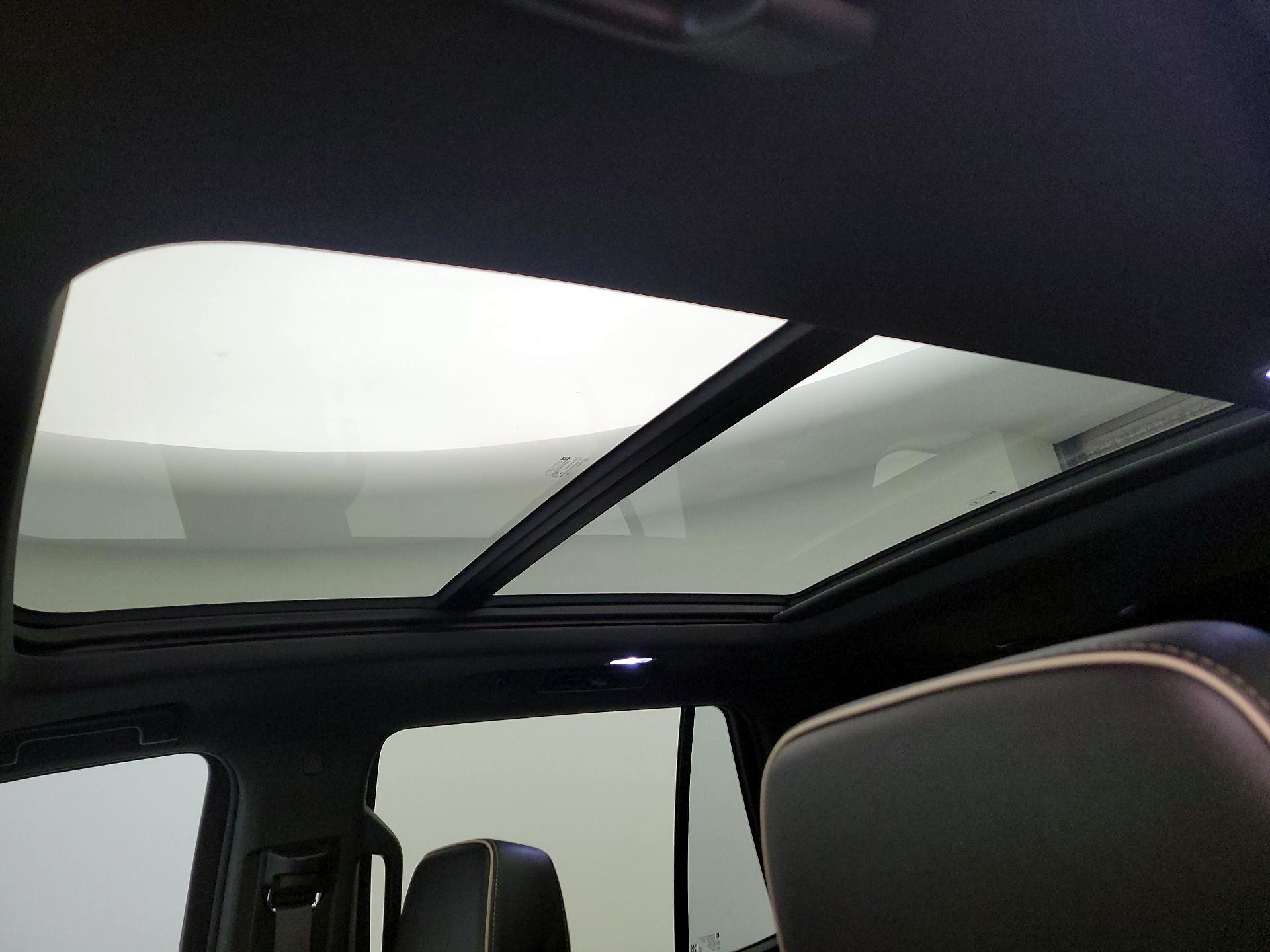 Thumbnail: 2022 Chevrolet Tahoe - 19