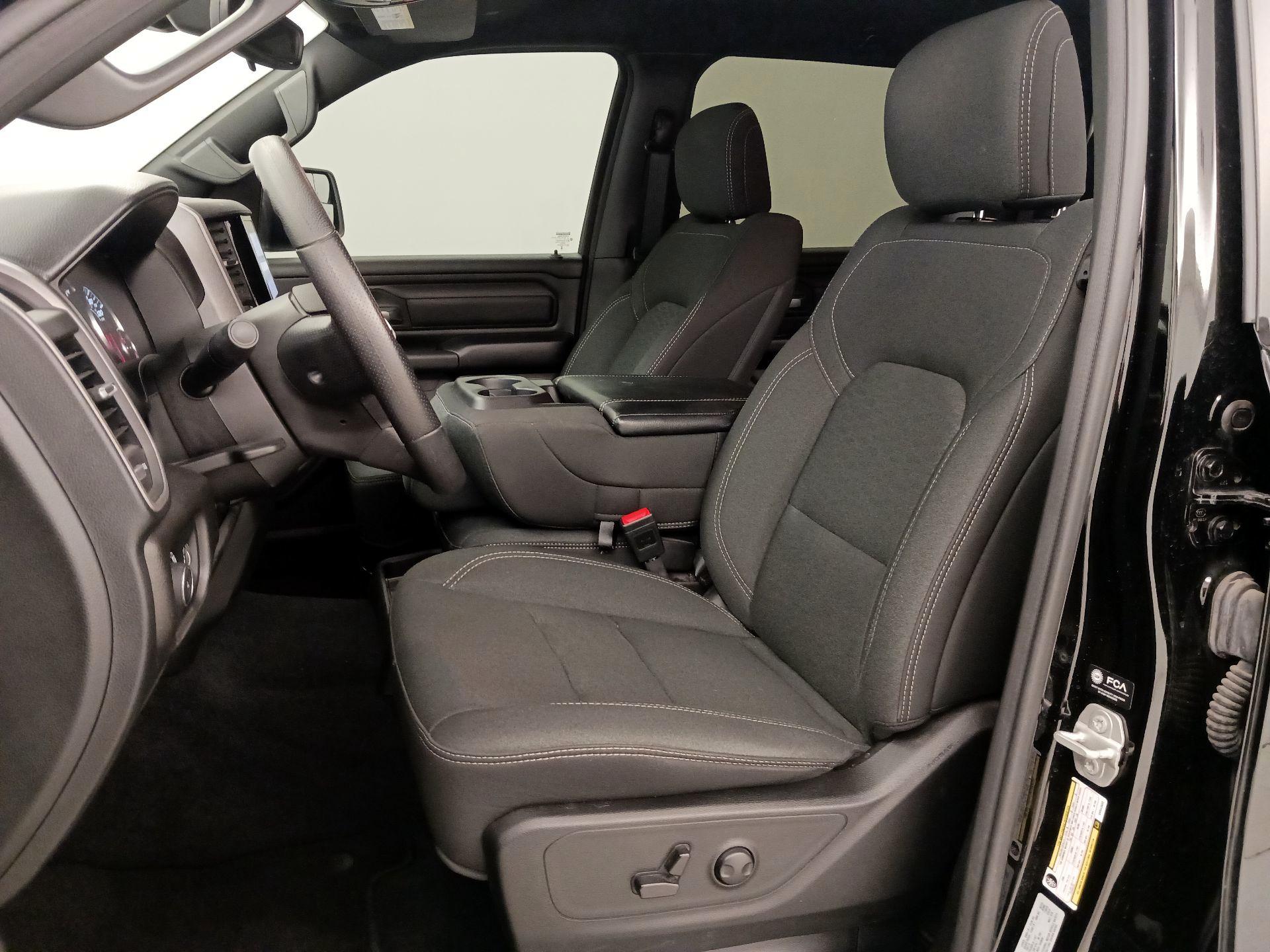 Thumbnail: 2025 RAM 1500 - 11