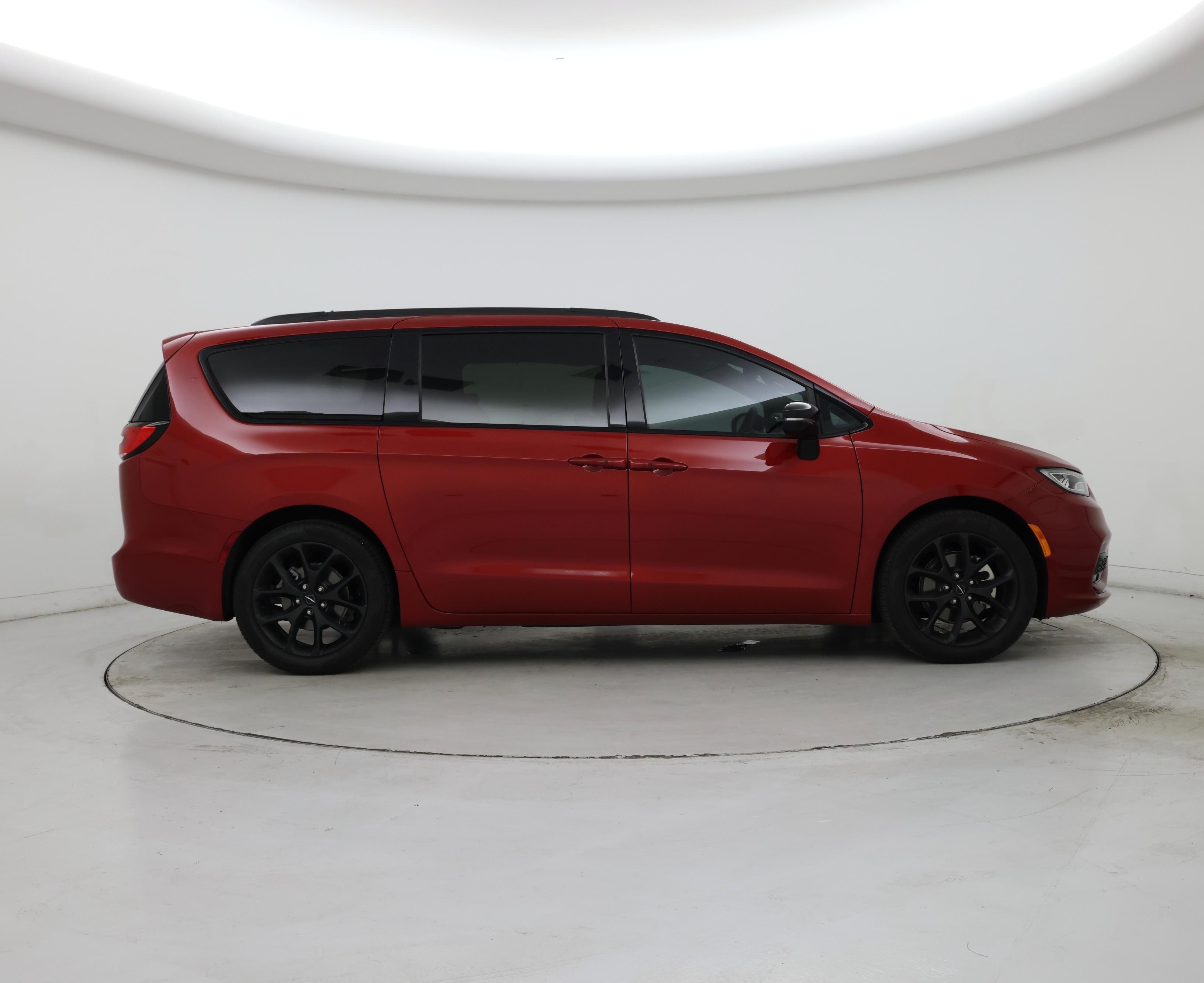 Thumbnail: 2025 Chrysler Pacifica - 7