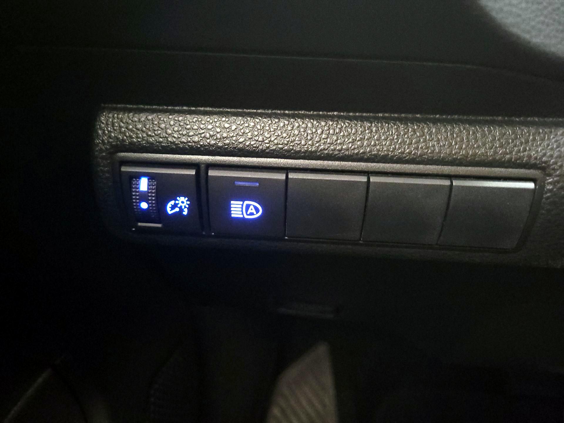 Thumbnail: 2021 Toyota Corolla - 13