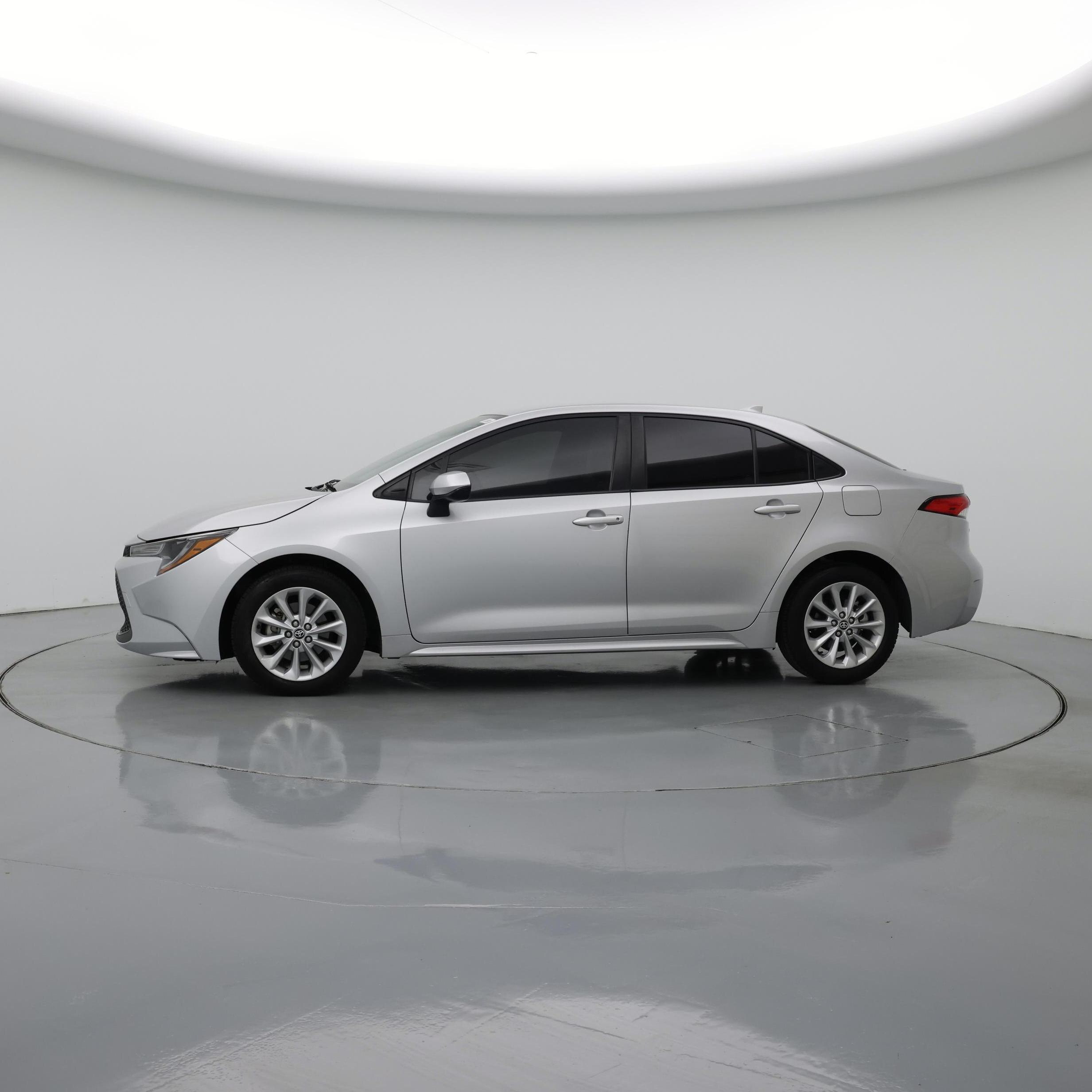 Thumbnail: 2021 Toyota Corolla - 3