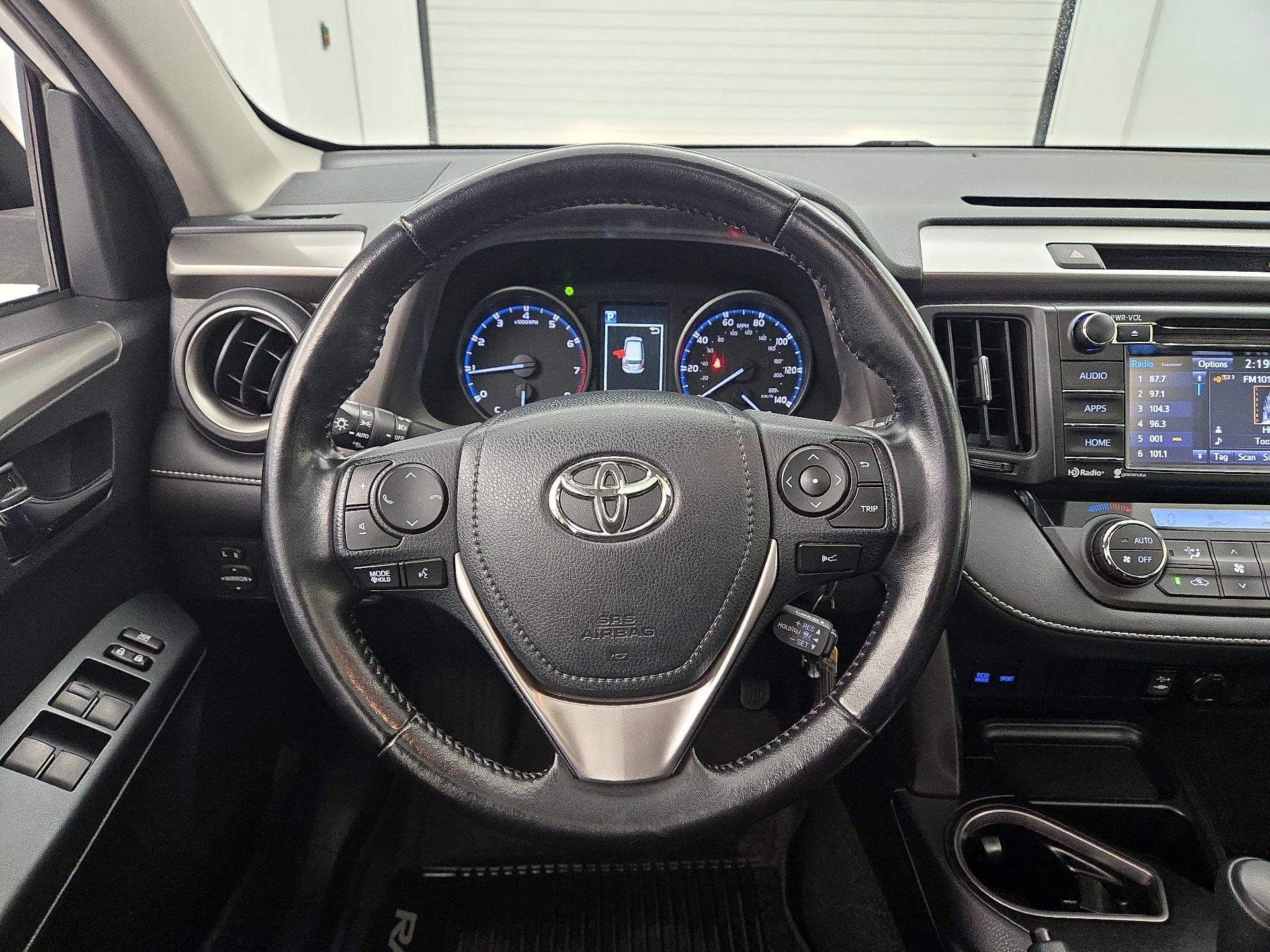 Thumbnail: 2017 Toyota RAV4 - 10