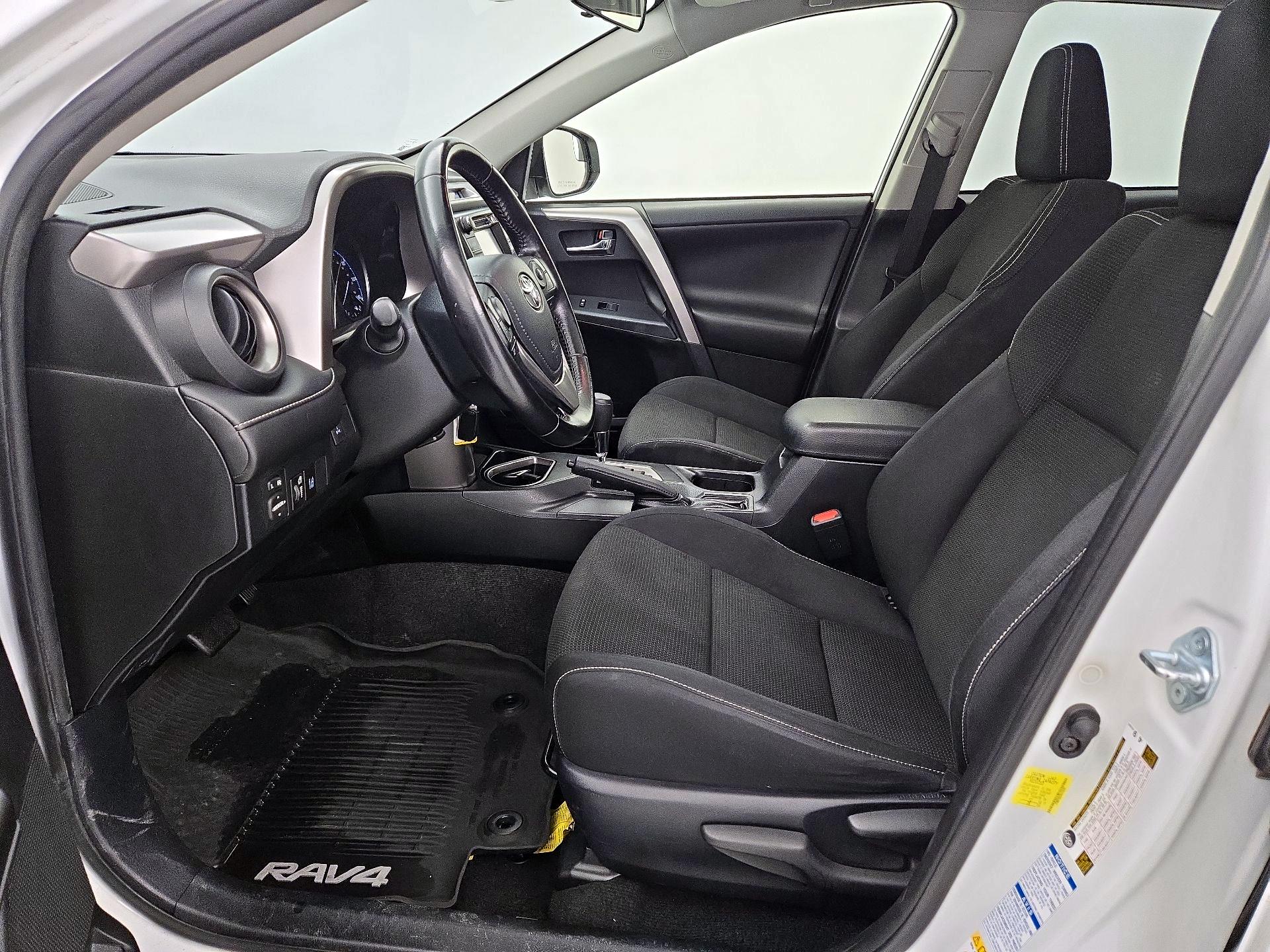 Thumbnail: 2017 Toyota RAV4 - 11