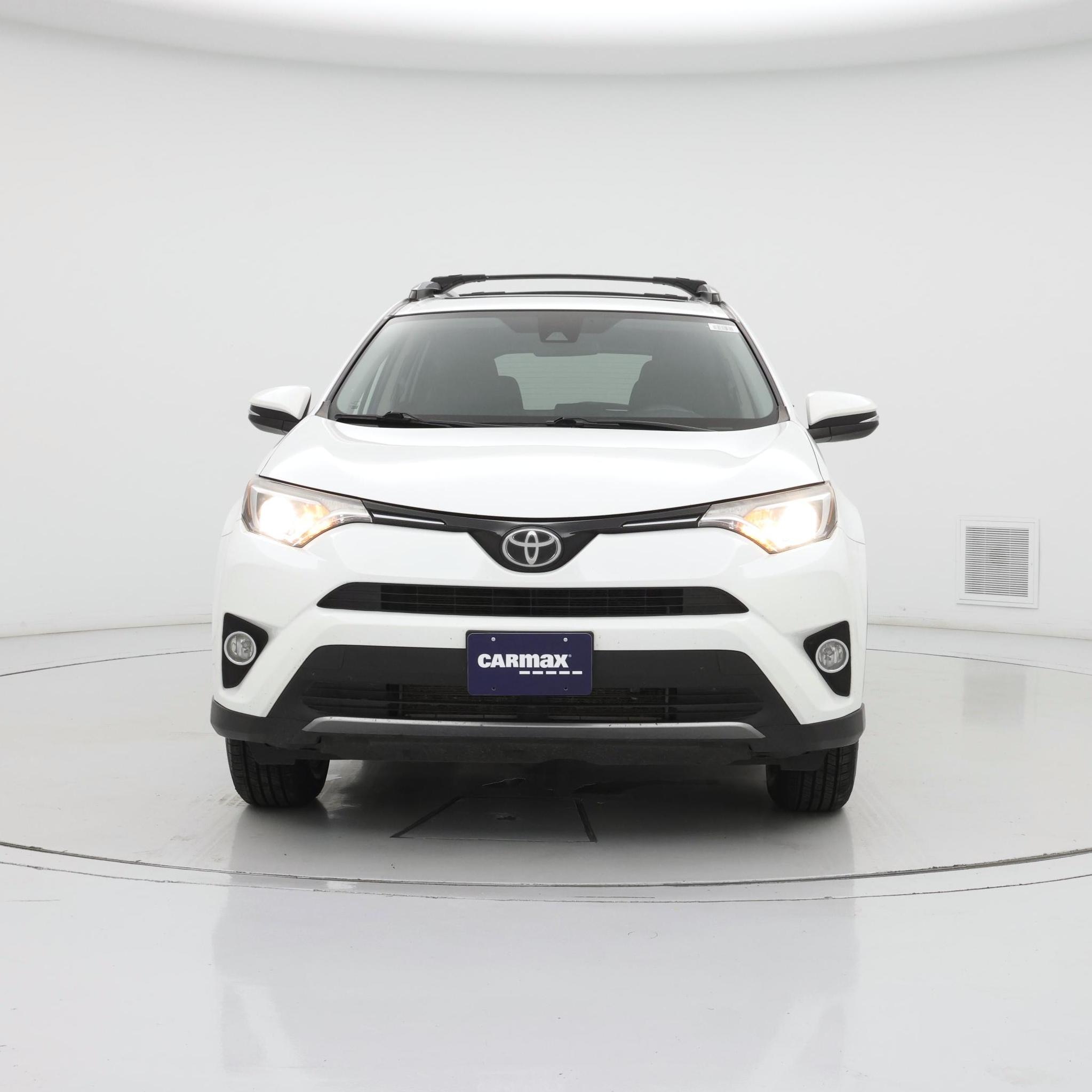 Thumbnail: 2017 Toyota RAV4 - 5