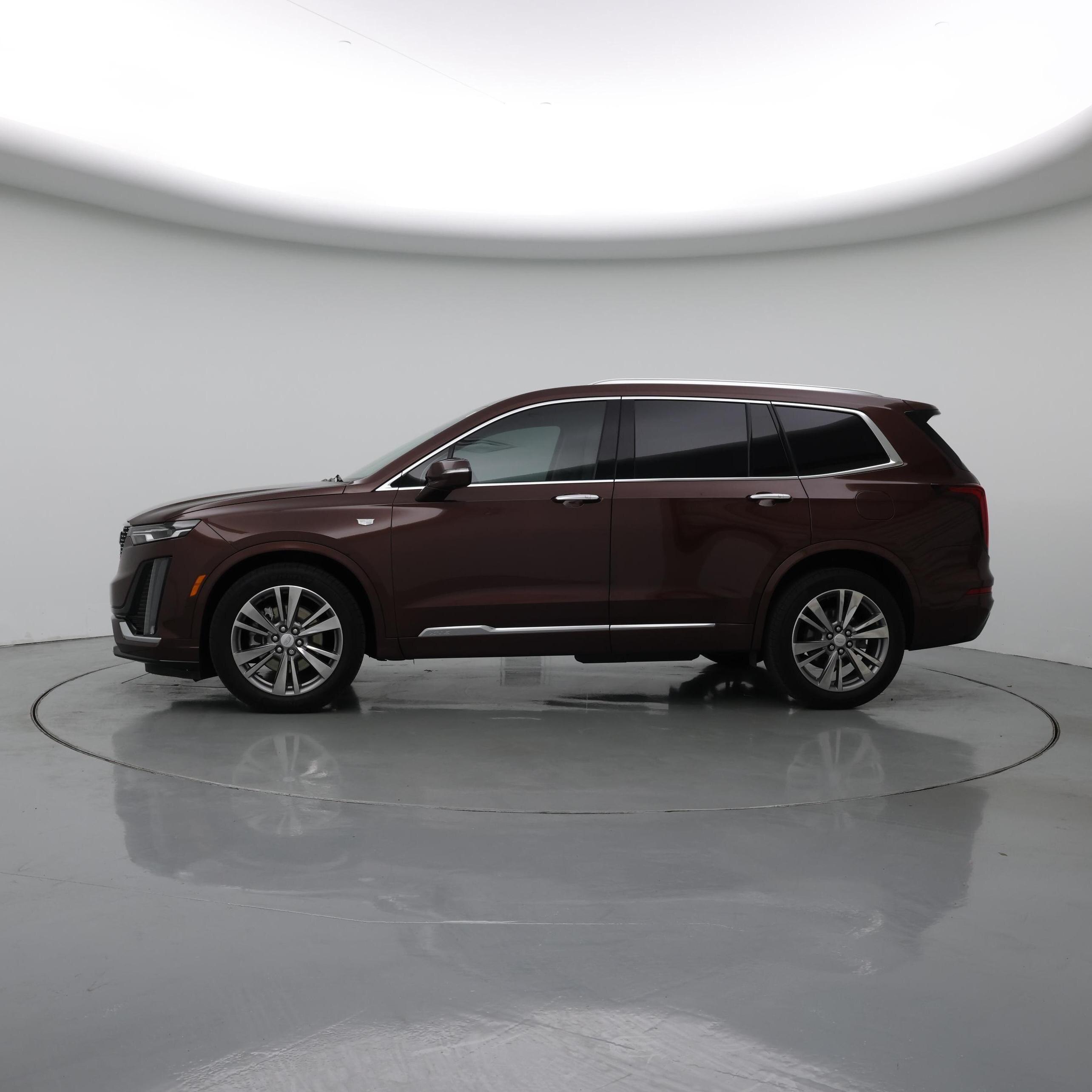 Thumbnail: 2022 Cadillac XT6 - 3