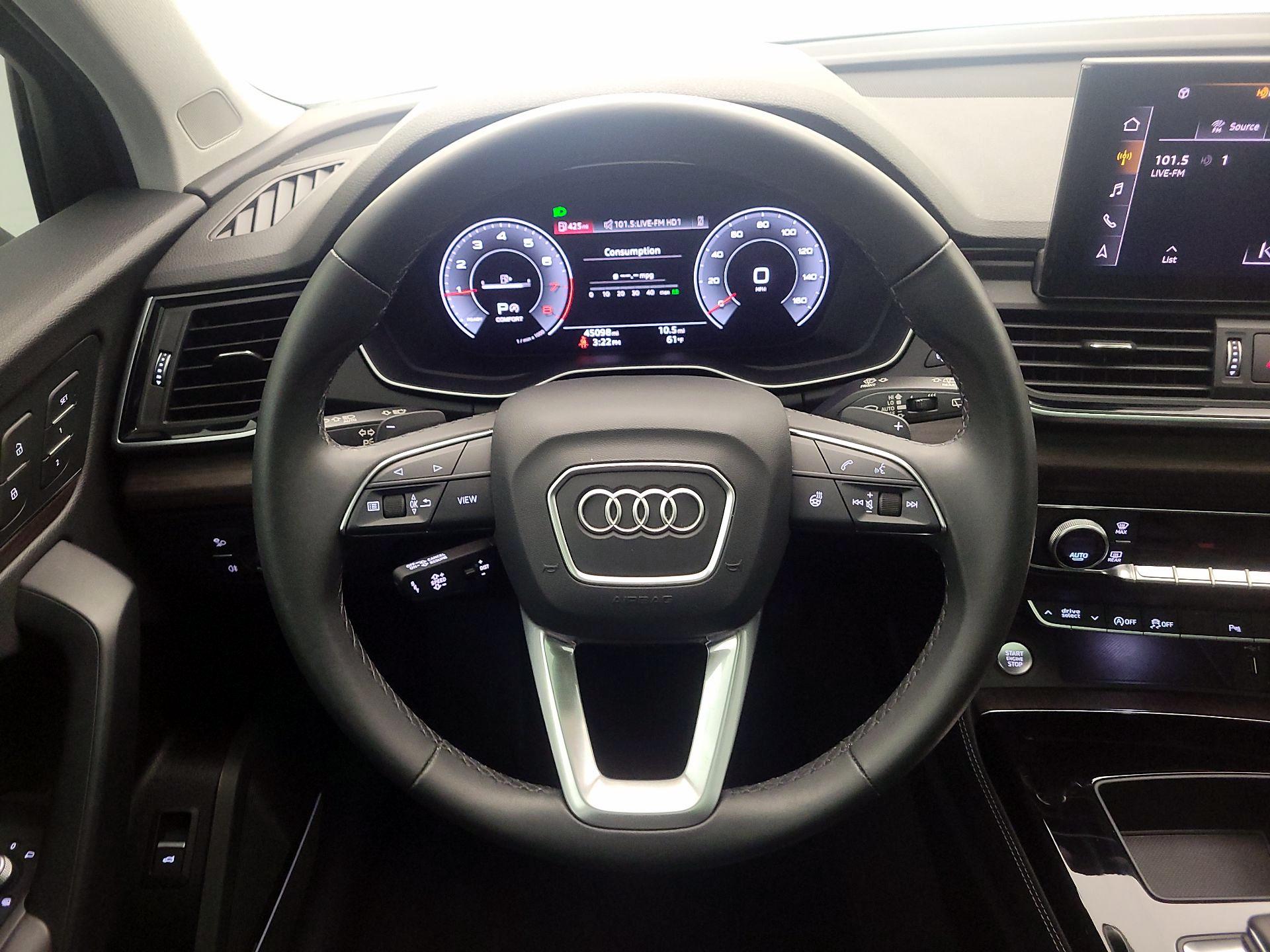 Thumbnail: 2023 Audi Q5 - 10