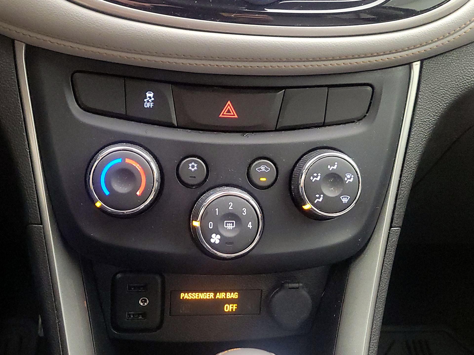 Thumbnail: 2020 Chevrolet Trax - 16