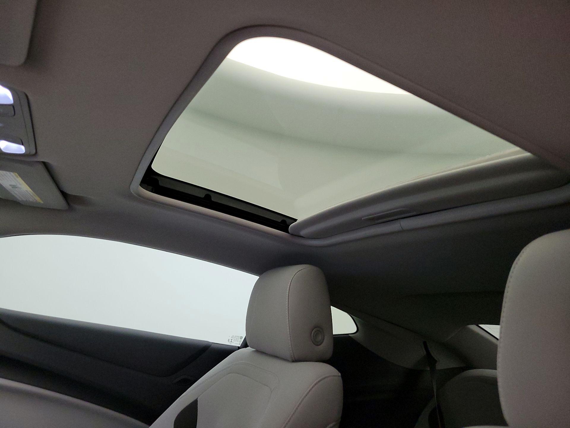 Thumbnail: 2021 Chevrolet Camaro - 17