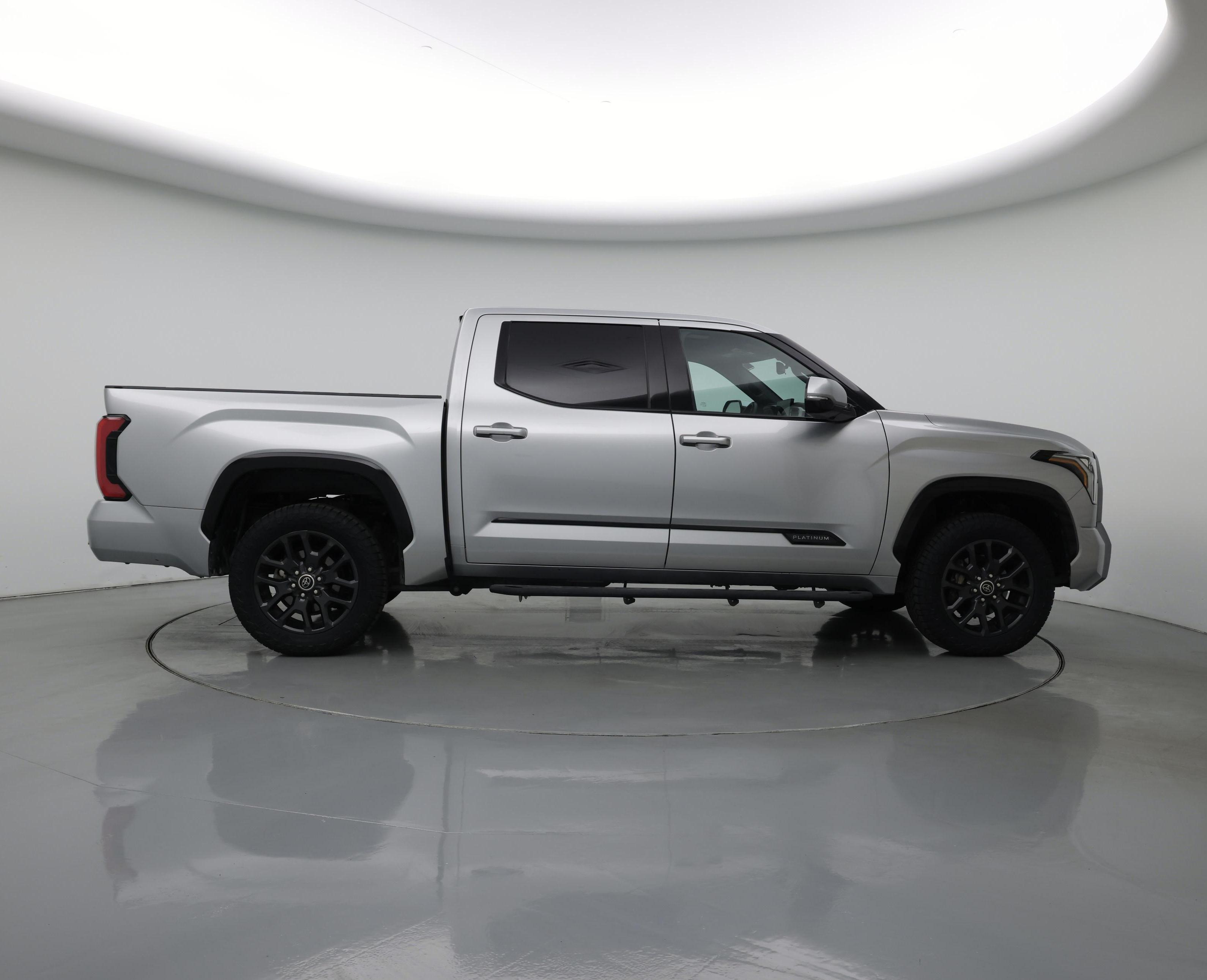 Thumbnail: 2023 Toyota Tundra - 7