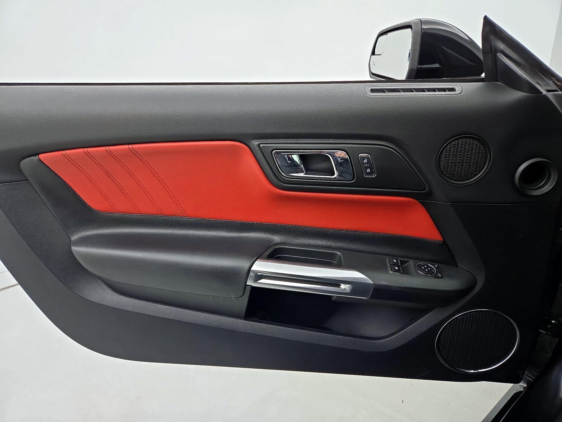 Thumbnail: 2016 Ford Mustang - 12