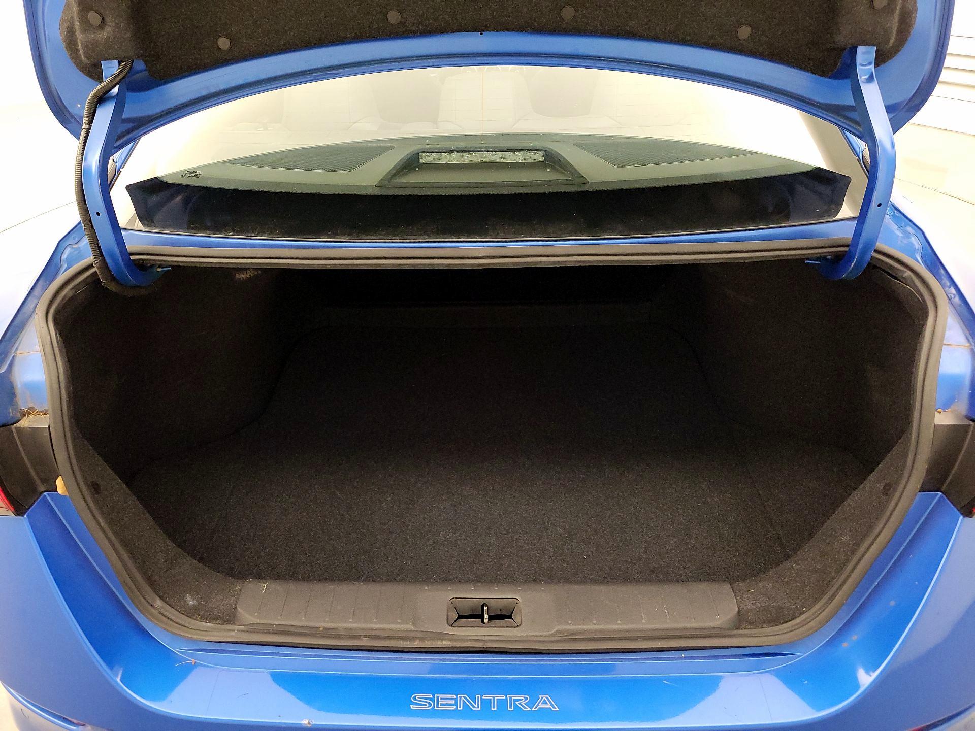 Thumbnail: 2021 Nissan Sentra - 20