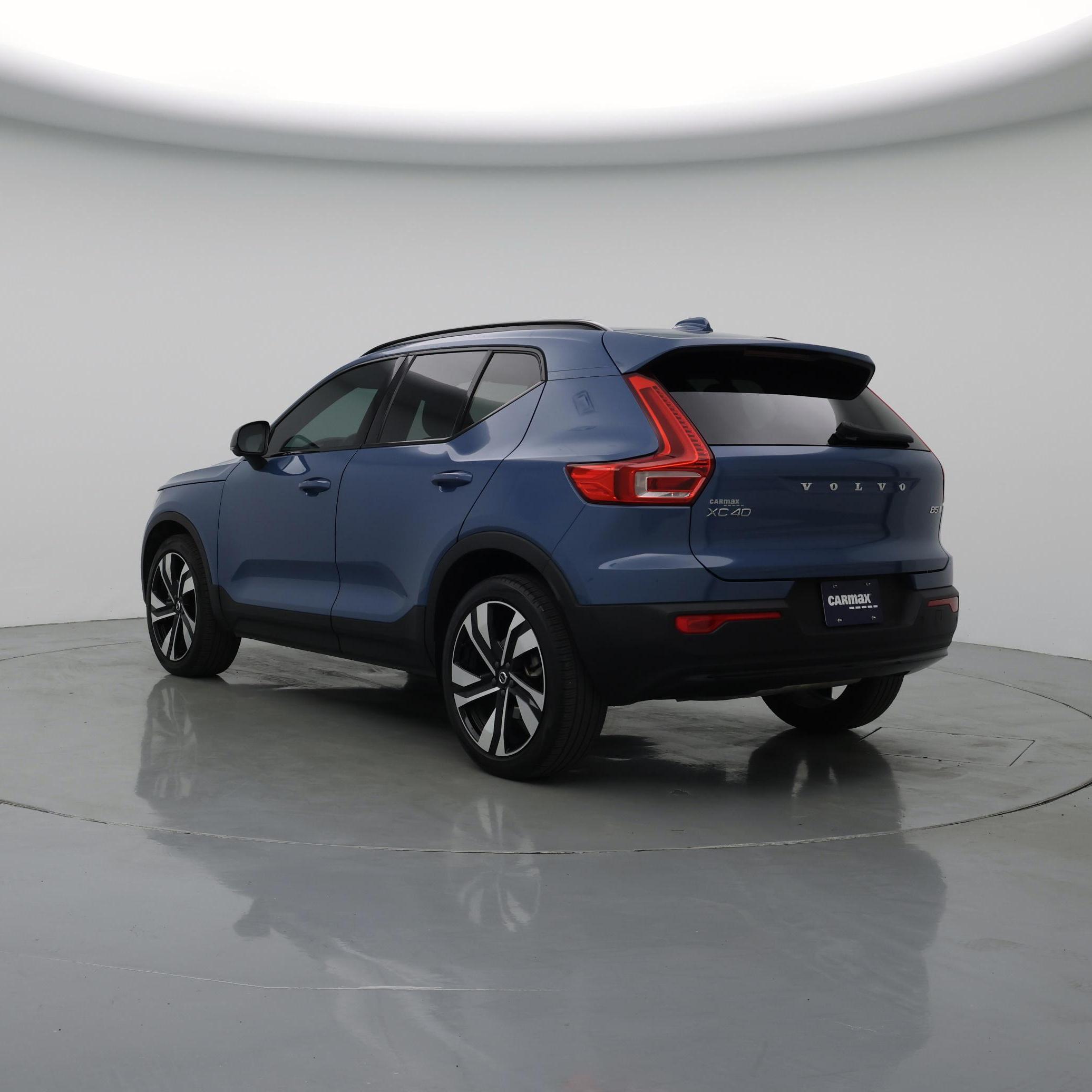 Thumbnail: 2024 Volvo XC40 - 2