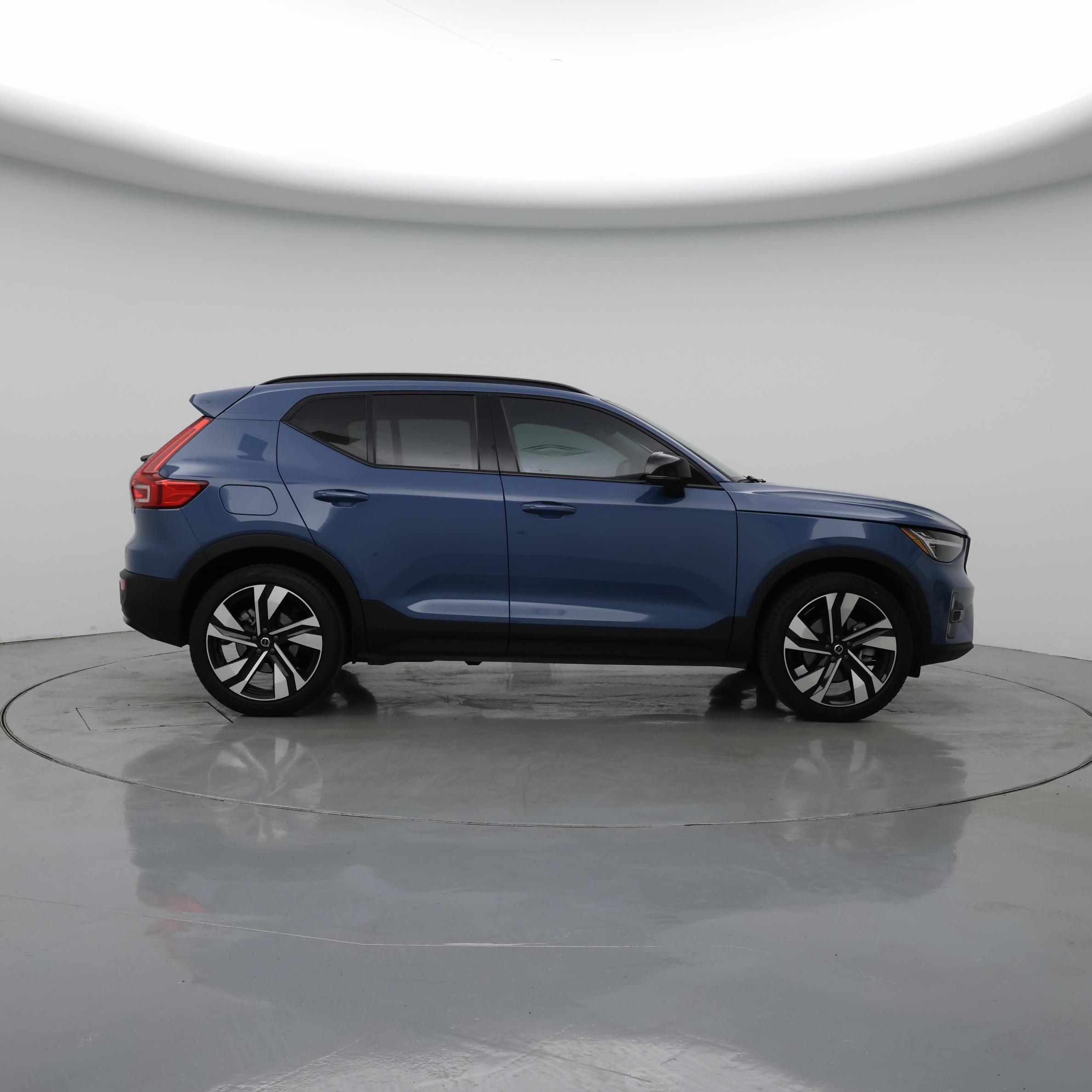 Thumbnail: 2024 Volvo XC40 - 7