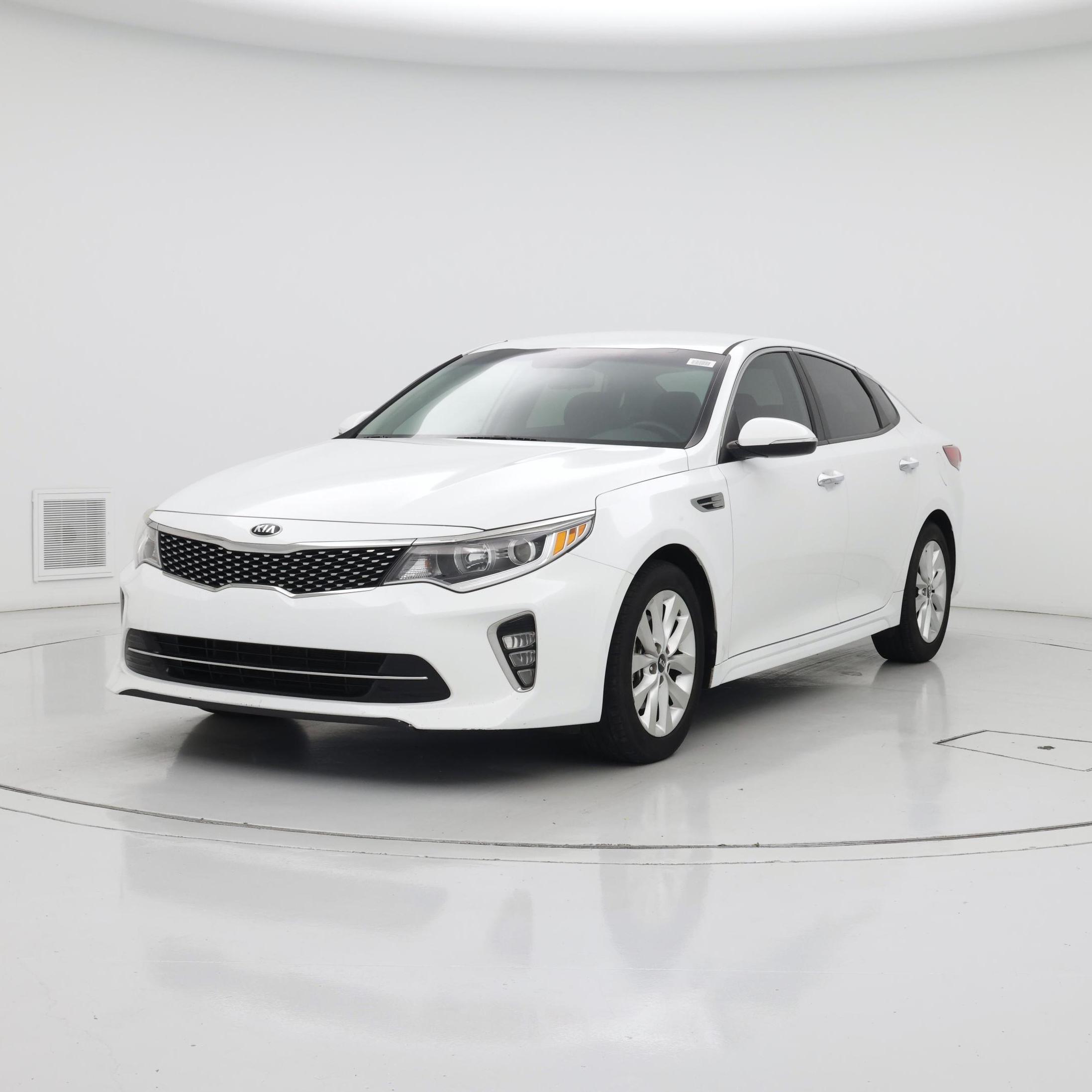Thumbnail: 2018 Kia Optima - 4