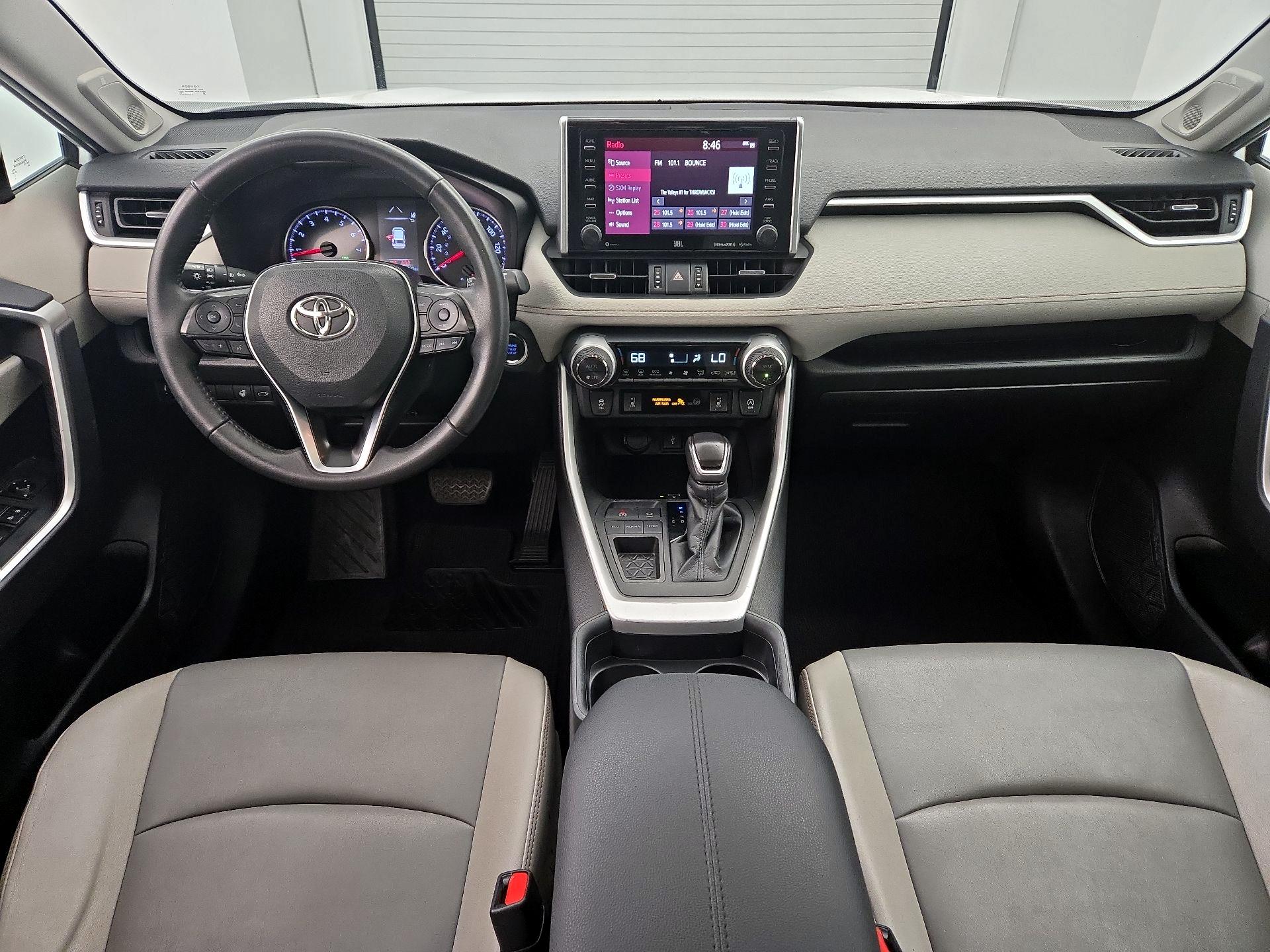 Thumbnail: 2020 Toyota RAV4 - 9