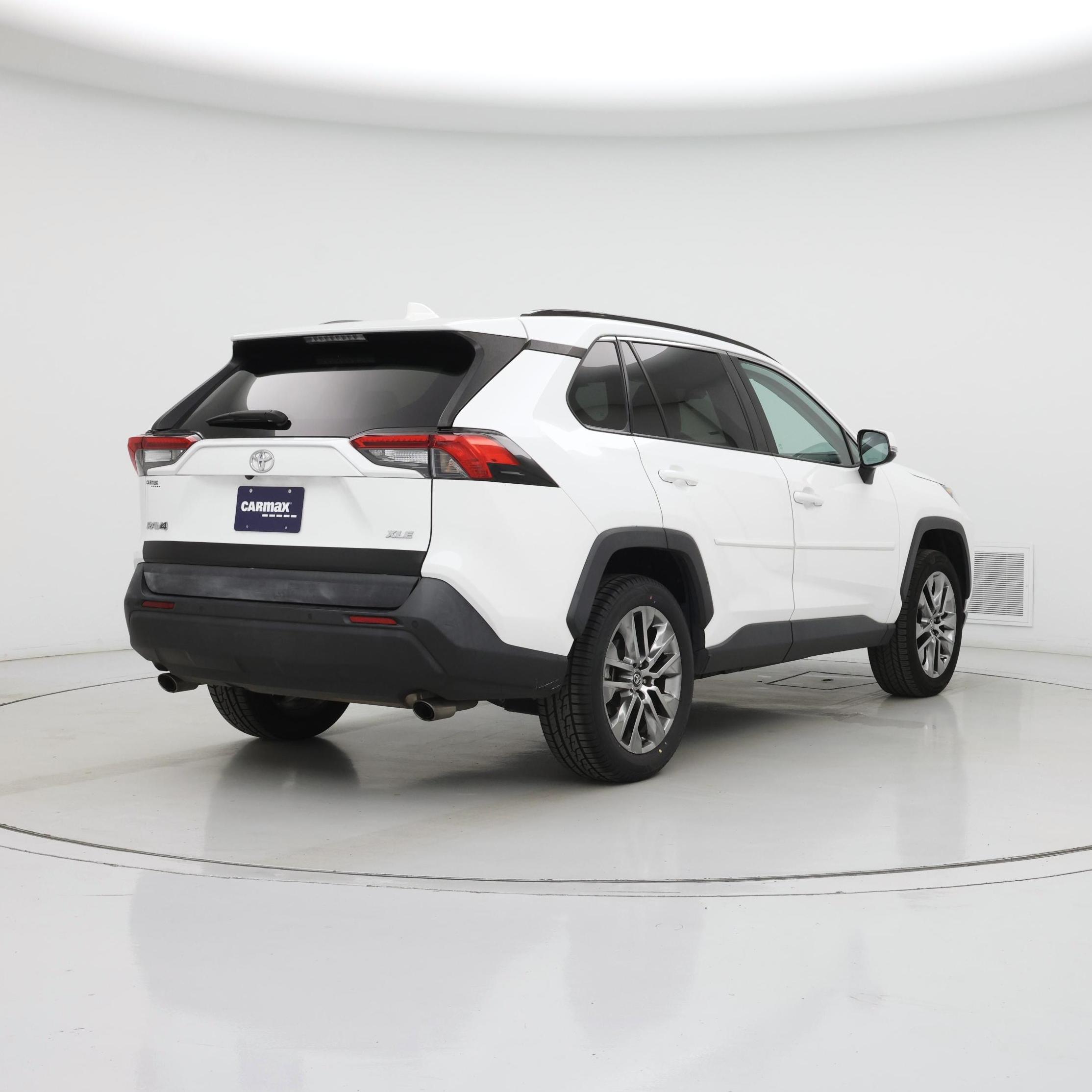 Thumbnail: 2020 Toyota RAV4 - 8