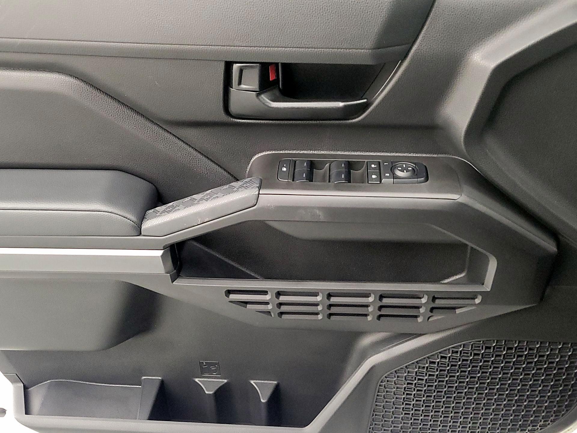 Thumbnail: 2025 Toyota Tacoma - 12