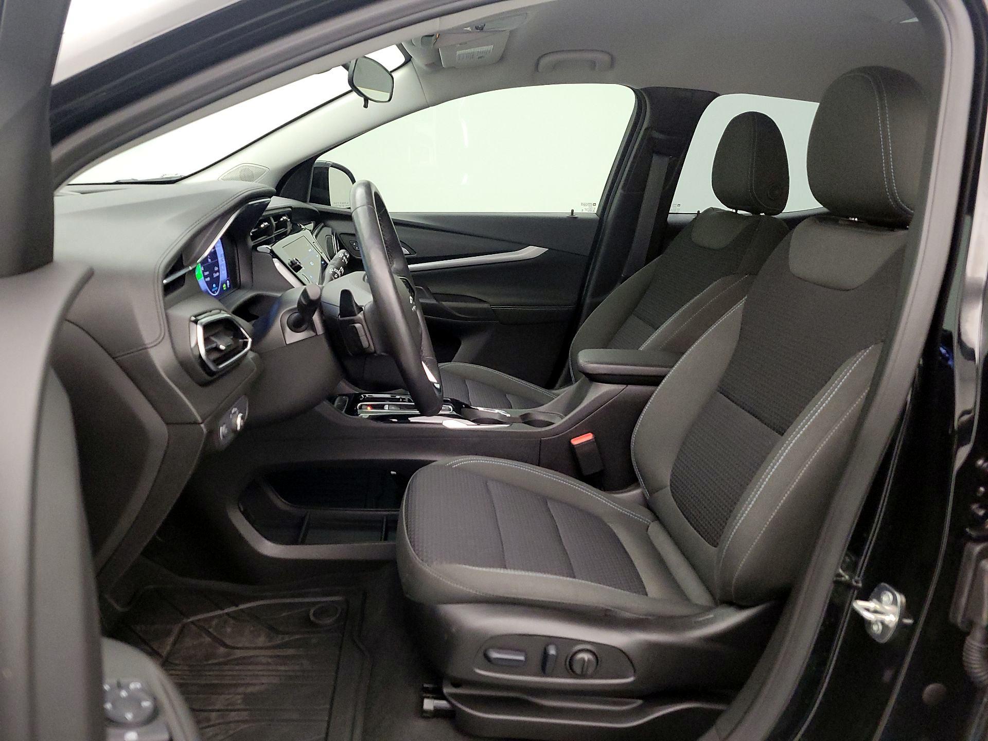 Thumbnail: 2023 Chevrolet Bolt EUV - 11