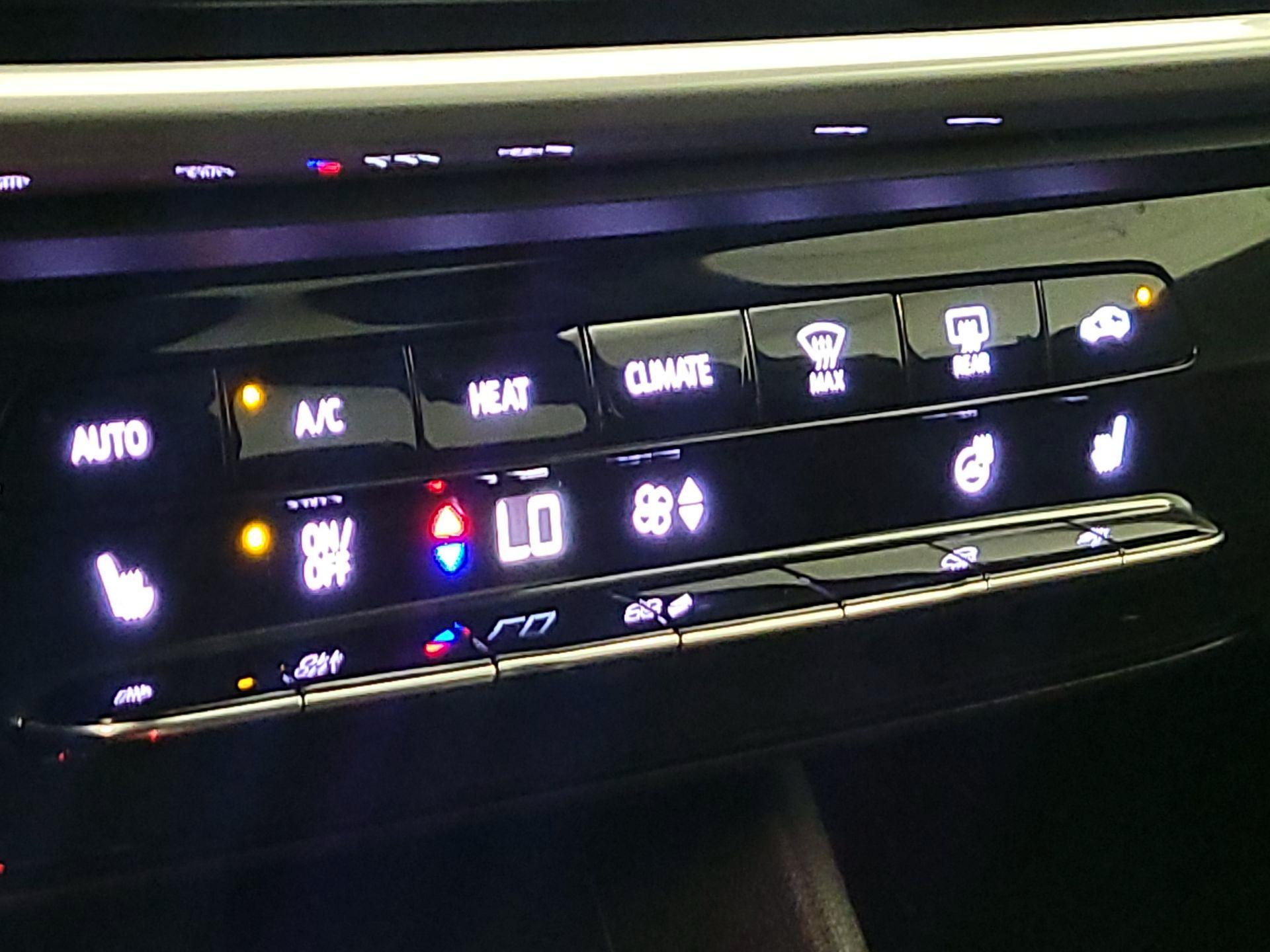 Thumbnail: 2023 Chevrolet Bolt EUV - 16