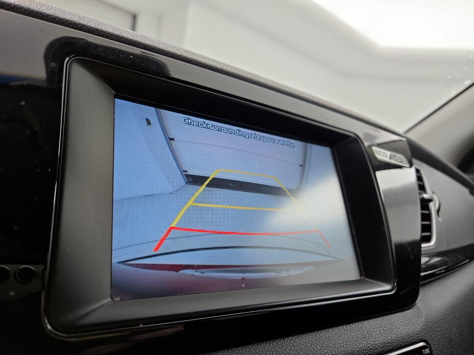 Thumbnail: 2017 Kia Niro - 14