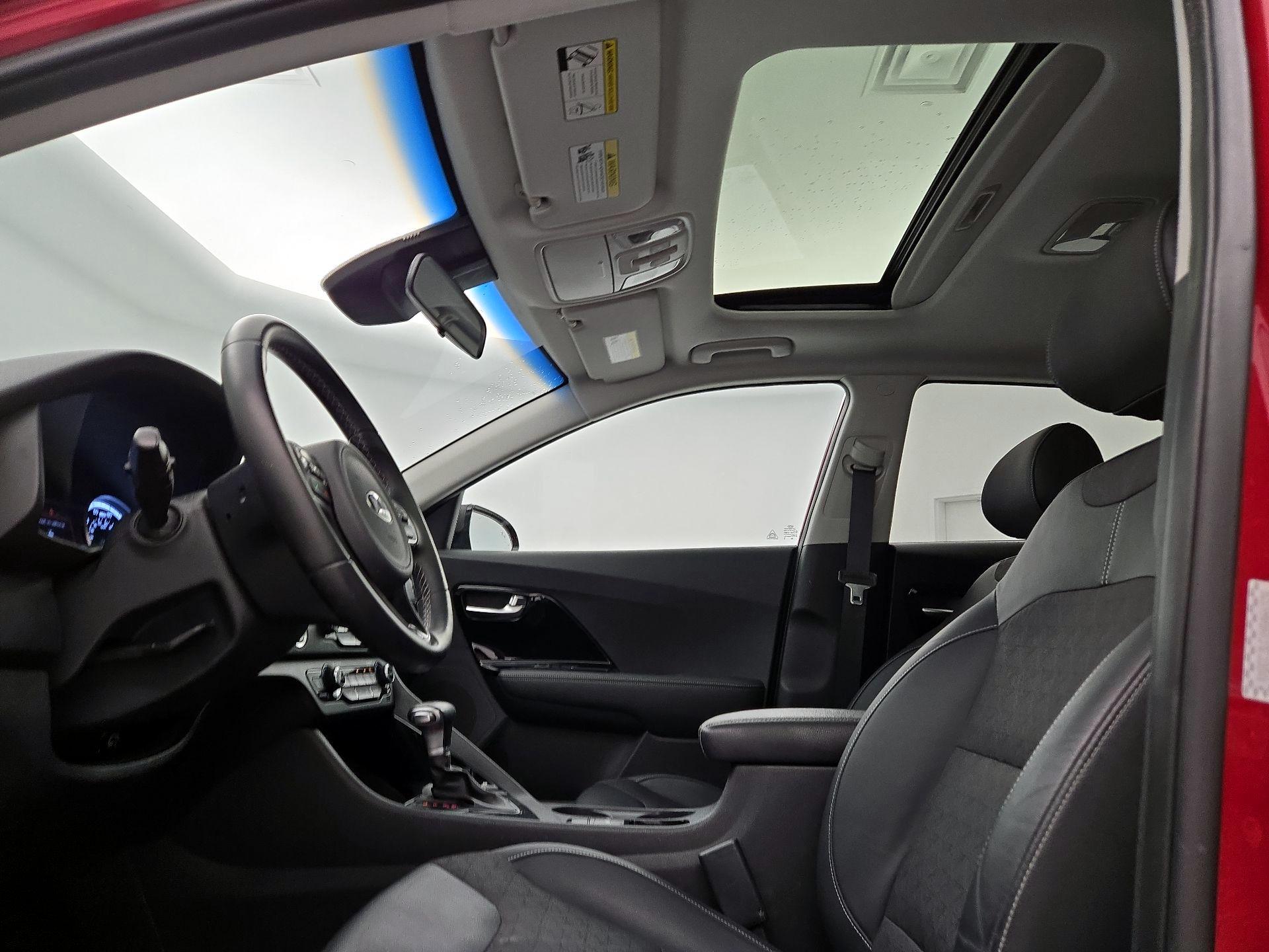 Thumbnail: 2017 Kia Niro - 19